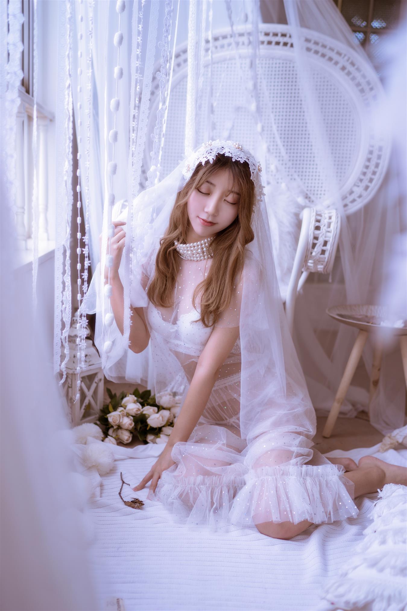 黑川 白色婚纱 [27P-319MB]