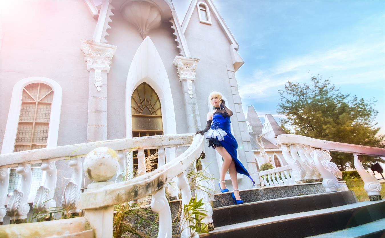 鳗鱼霏儿 King of Knight 庄园 [18P-281MB]