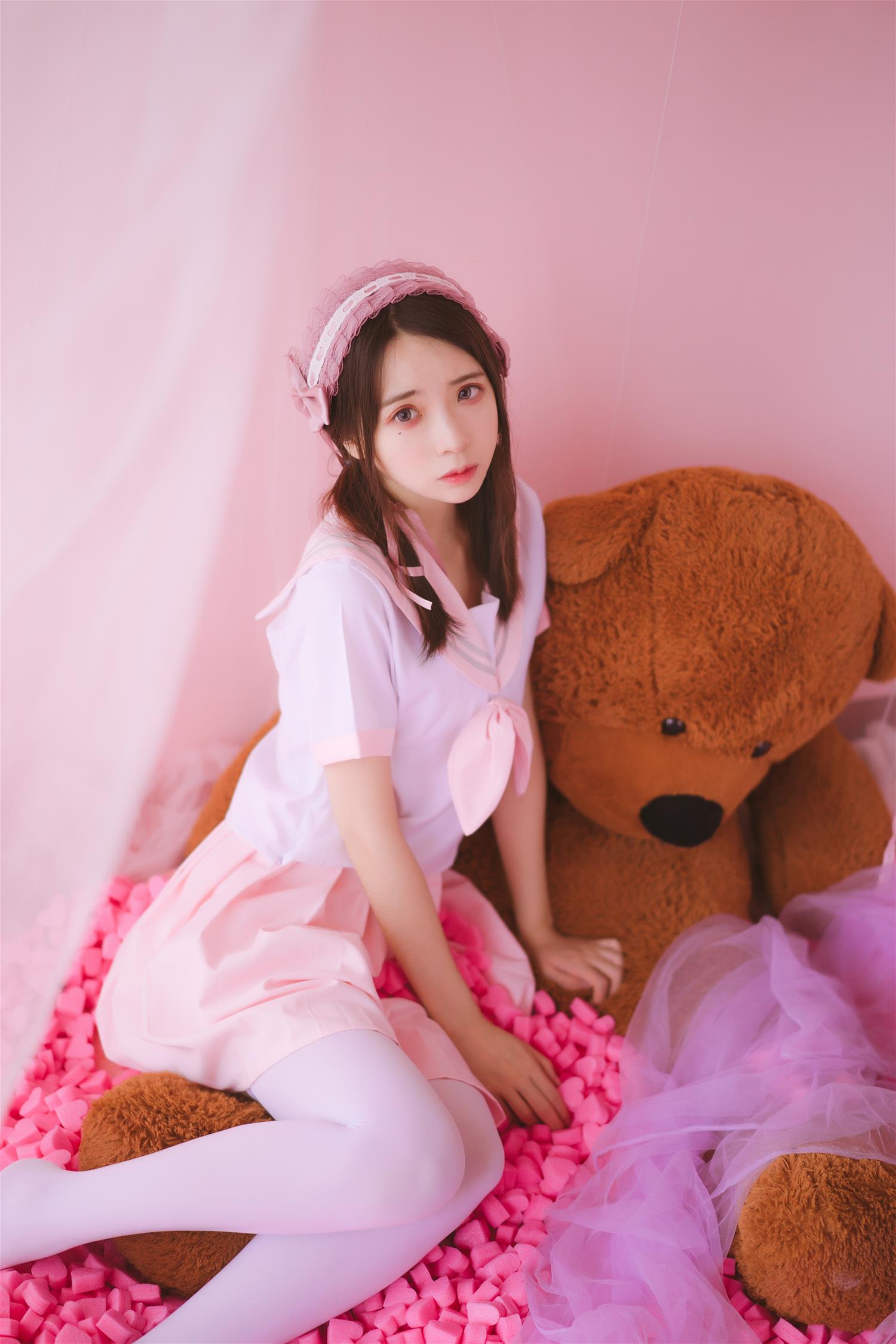 疯猫ss 丝袜狂想曲（粉） [54P-623MB]