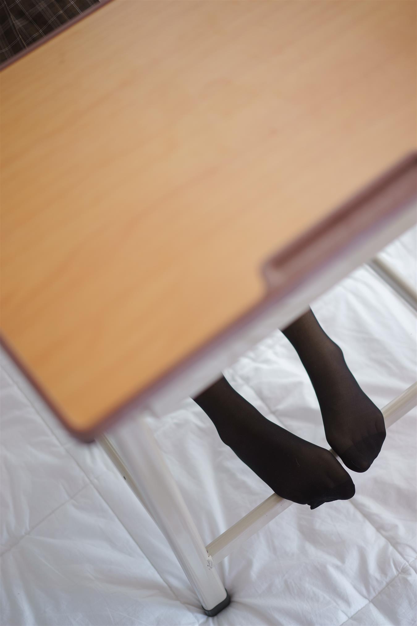 喵写真 VOL.004 少女黑丝 [71P-290MB]