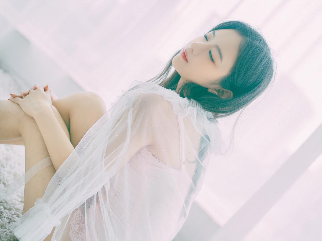 Shika小鹿鹿 浴池 [9P-34MB]