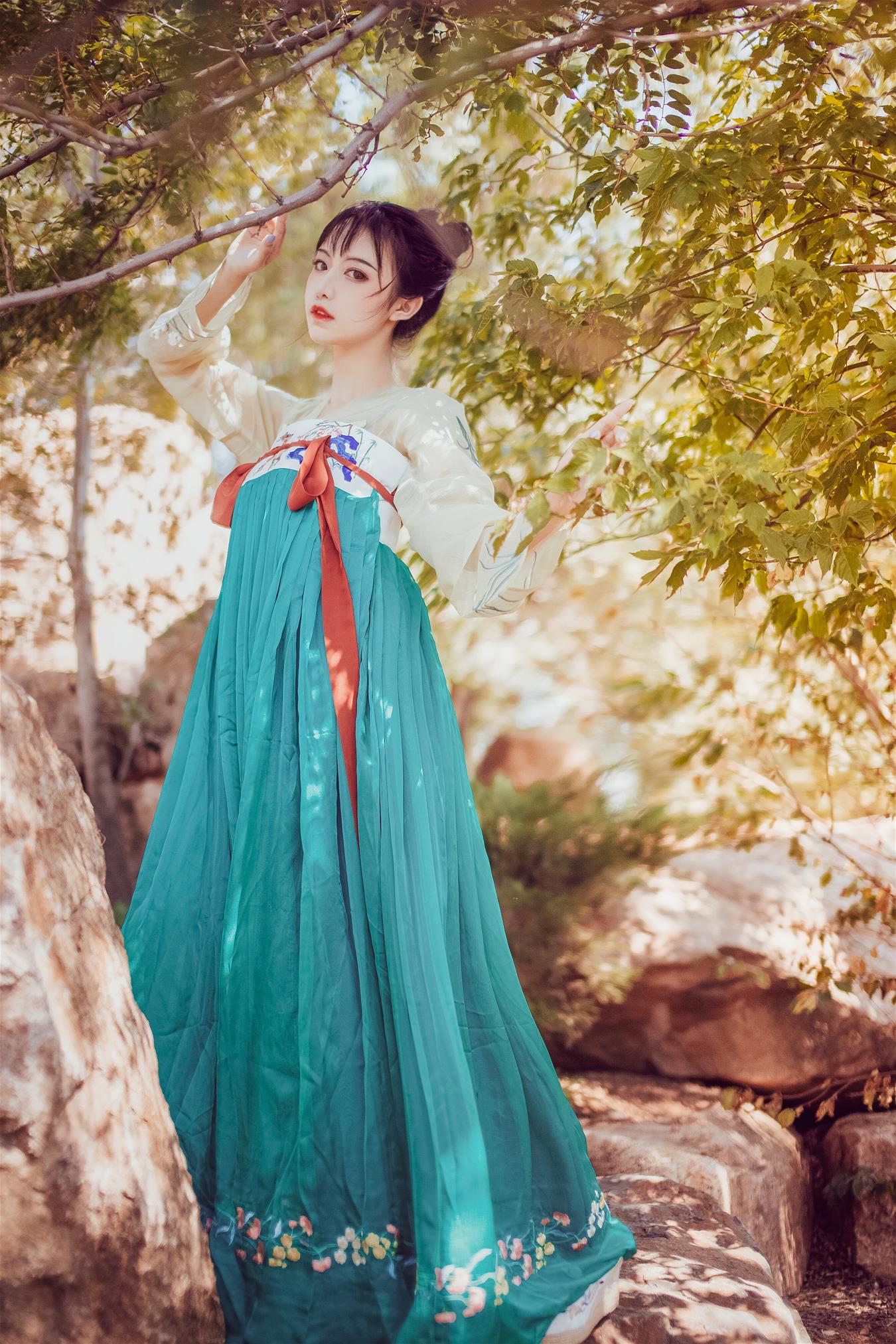 Shika小鹿鹿 中秋 [18P-125MB]