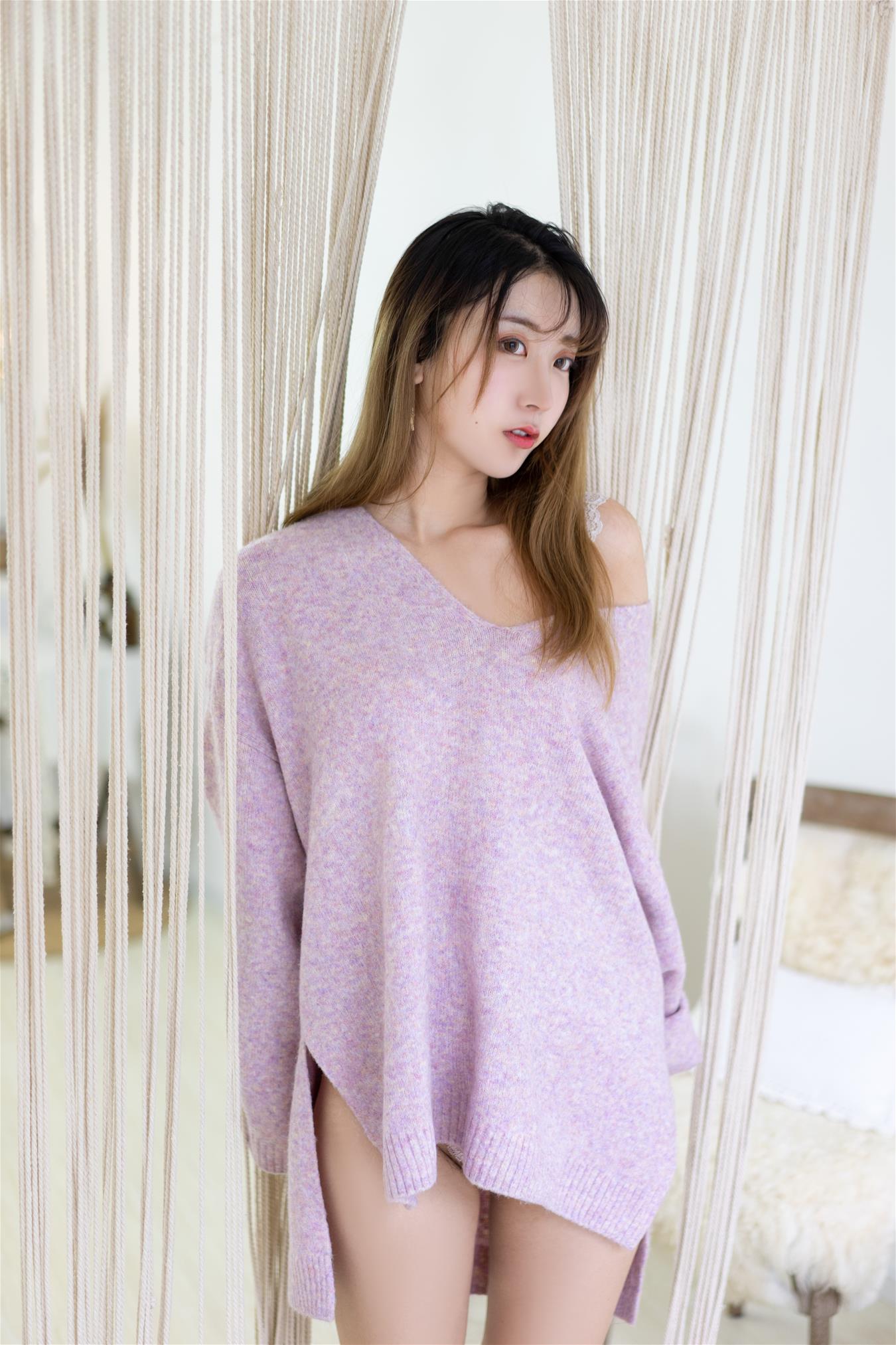 黑川 紫色毛衣 [14P-134MB]