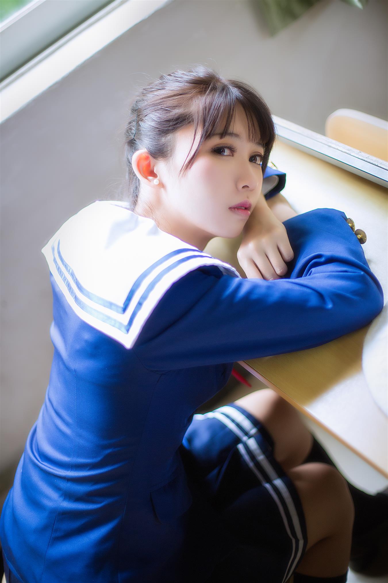 鳗鱼霏儿 圣人惠 校服 [8P-124MB]