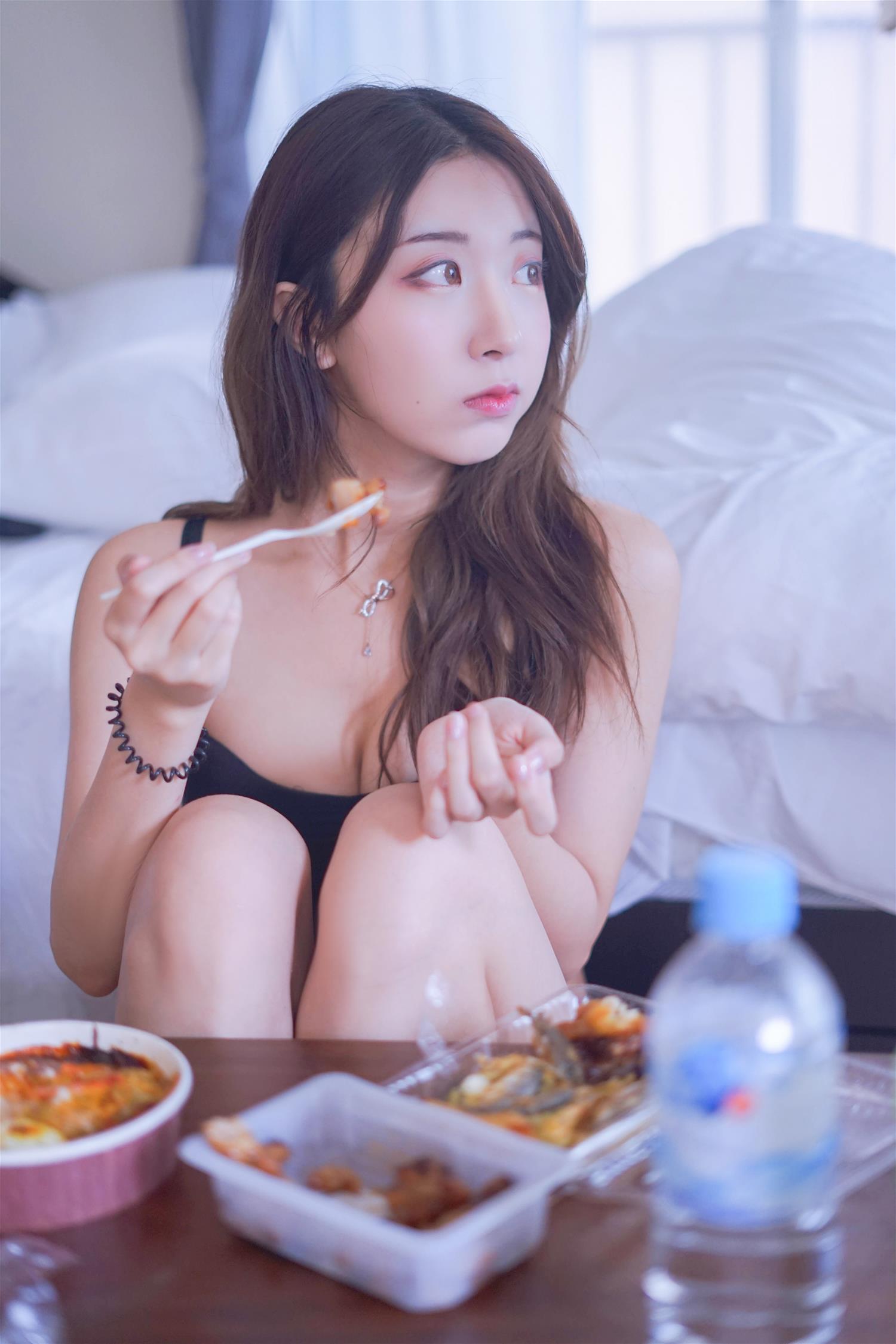 黑川 居家 [15P-76MB]