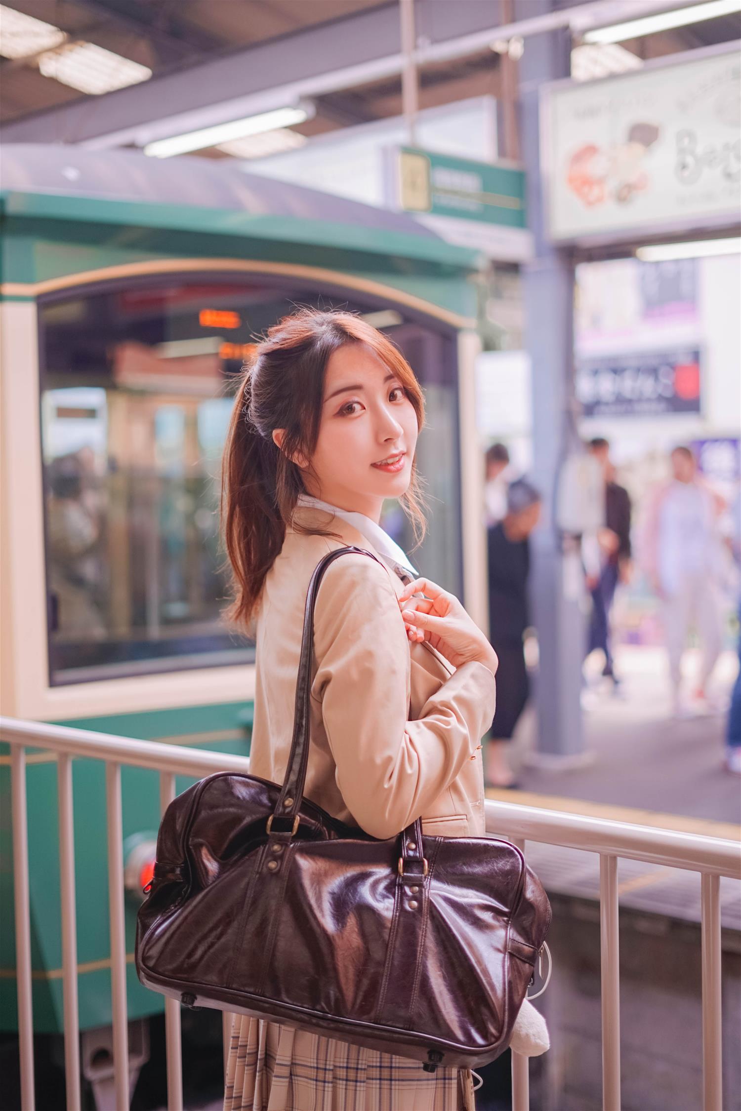 黑川 镰仓 [33P-140MB]