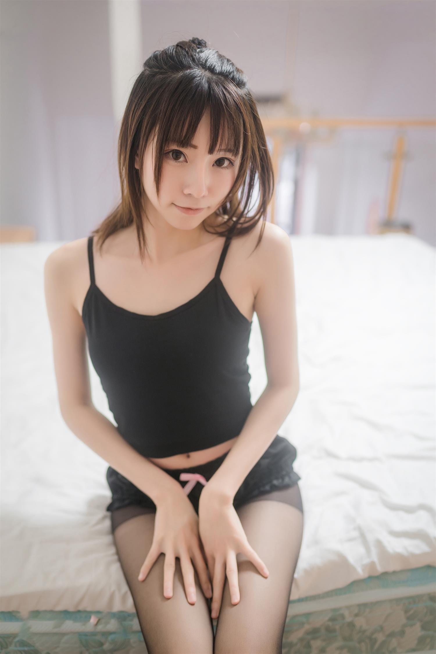 绮太郎_Kitaro 黑丝套装 [40P-107MB]