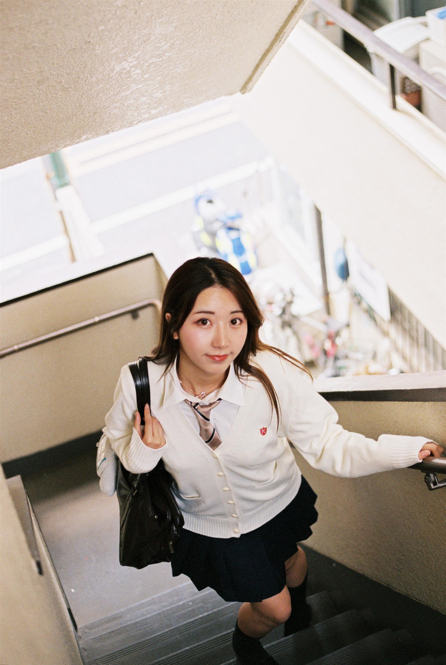 黑川 楼道 [22P-114MB]