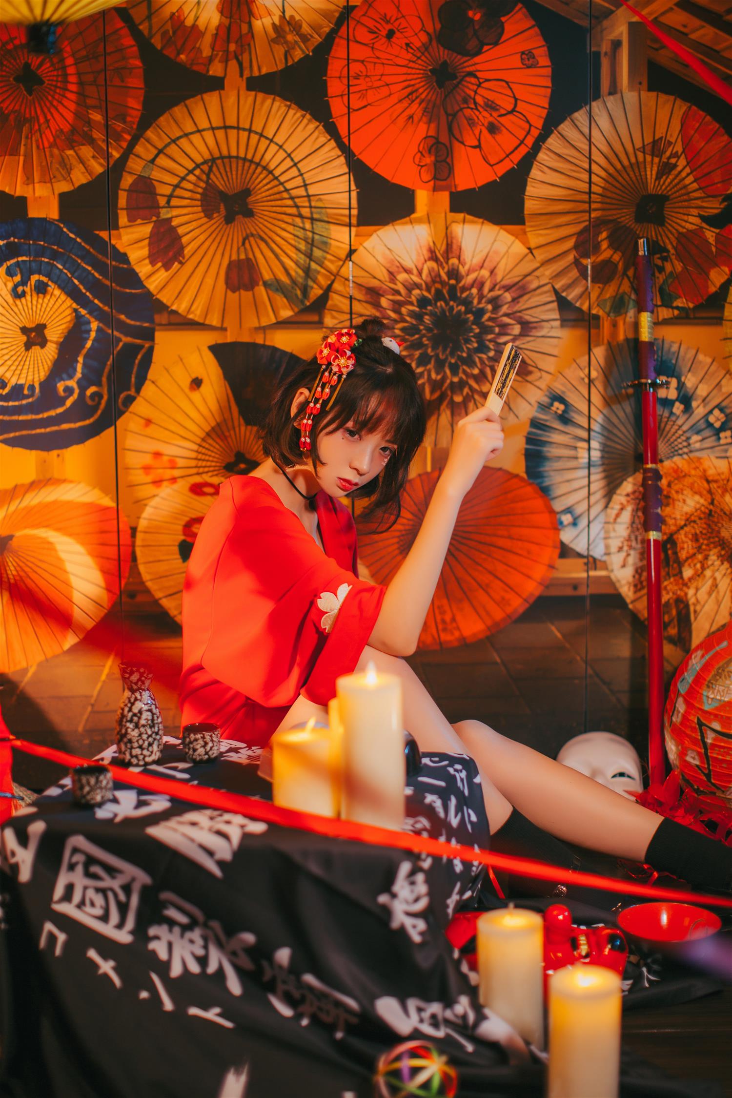 疯猫ss 红色羽衣 [15P-192MB]