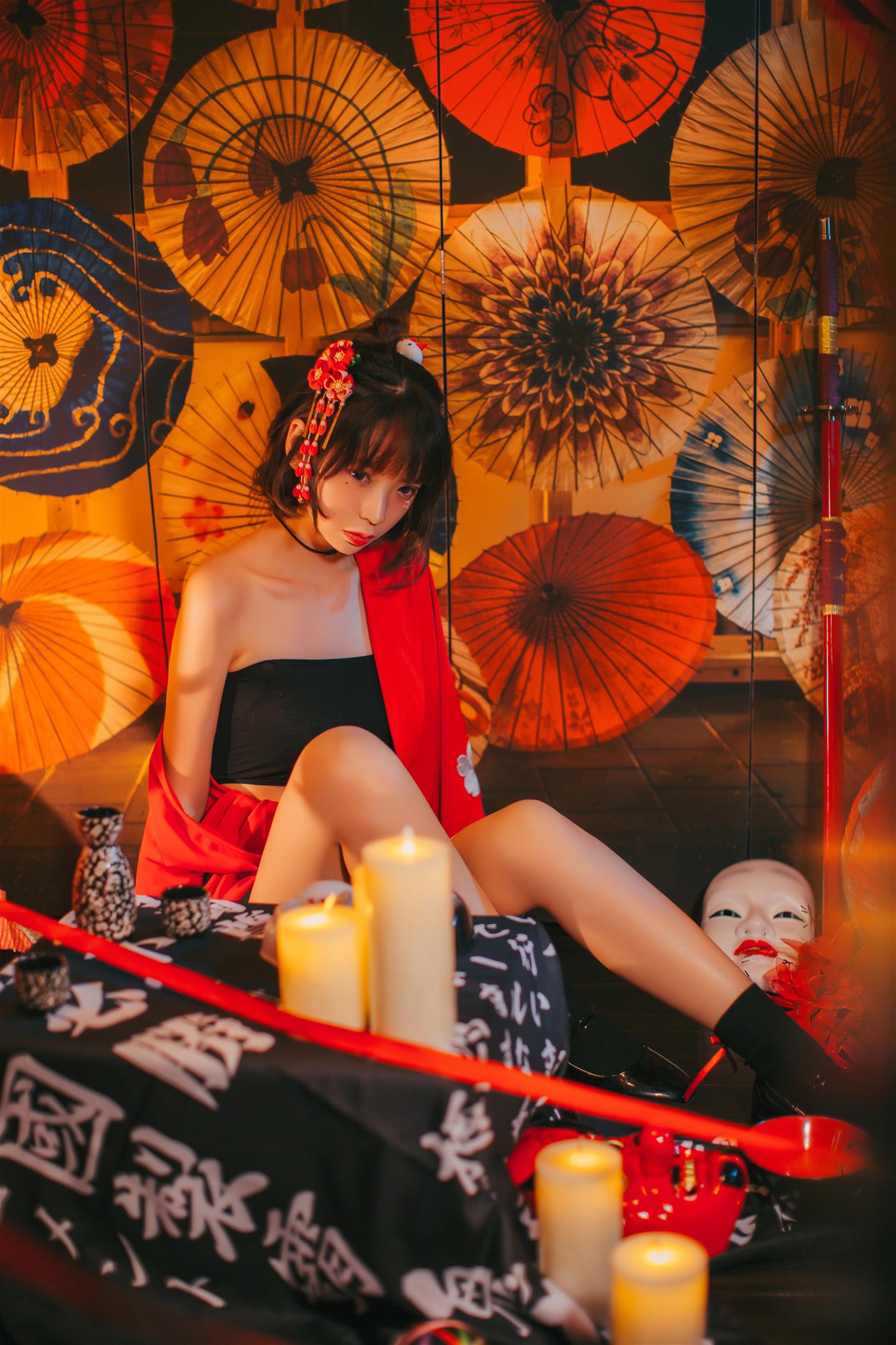 疯猫ss 红色羽衣 [15P-192MB]