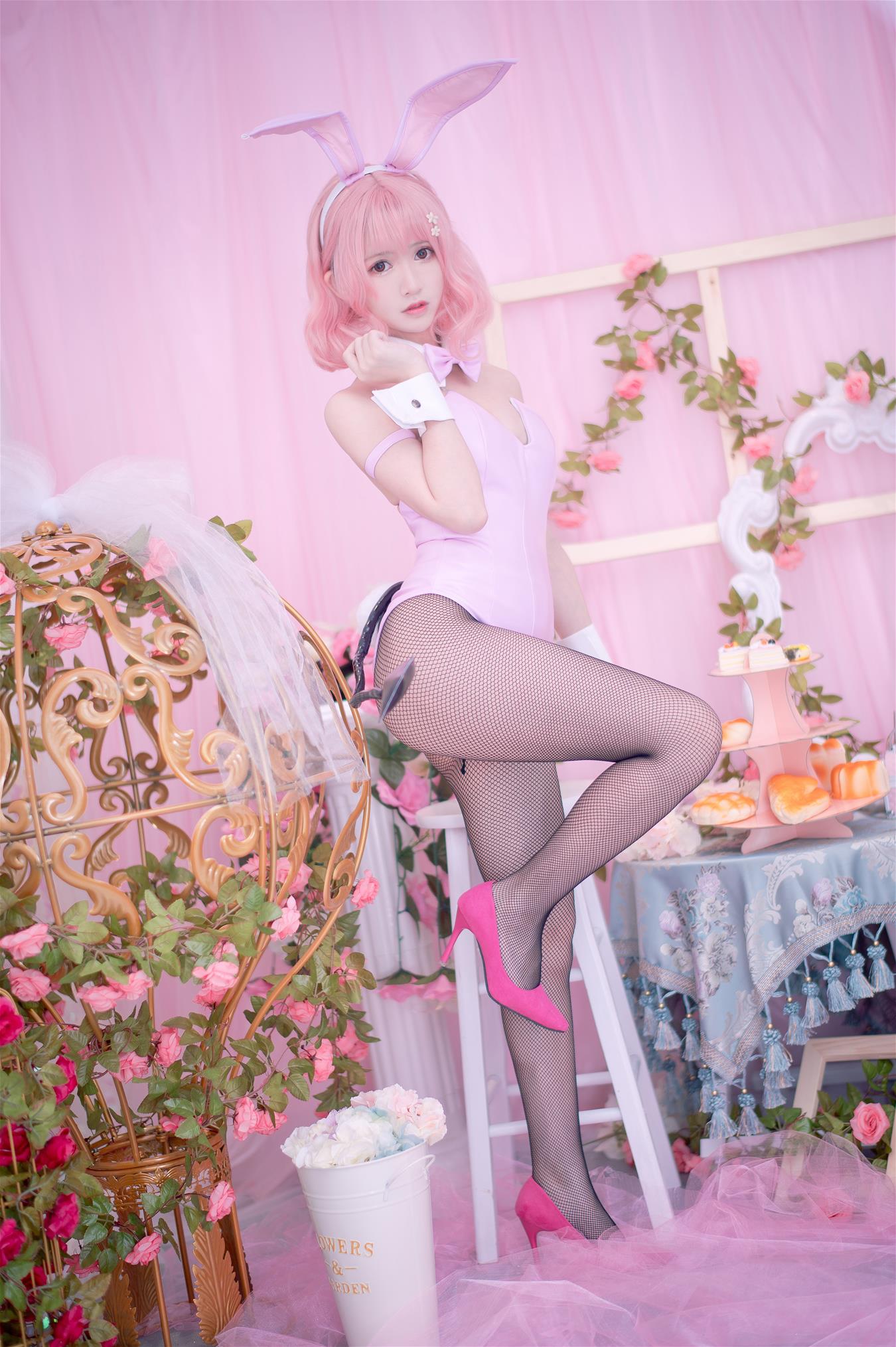 鳗鱼霏儿 粉色兔女郎2 [14P-191MB]