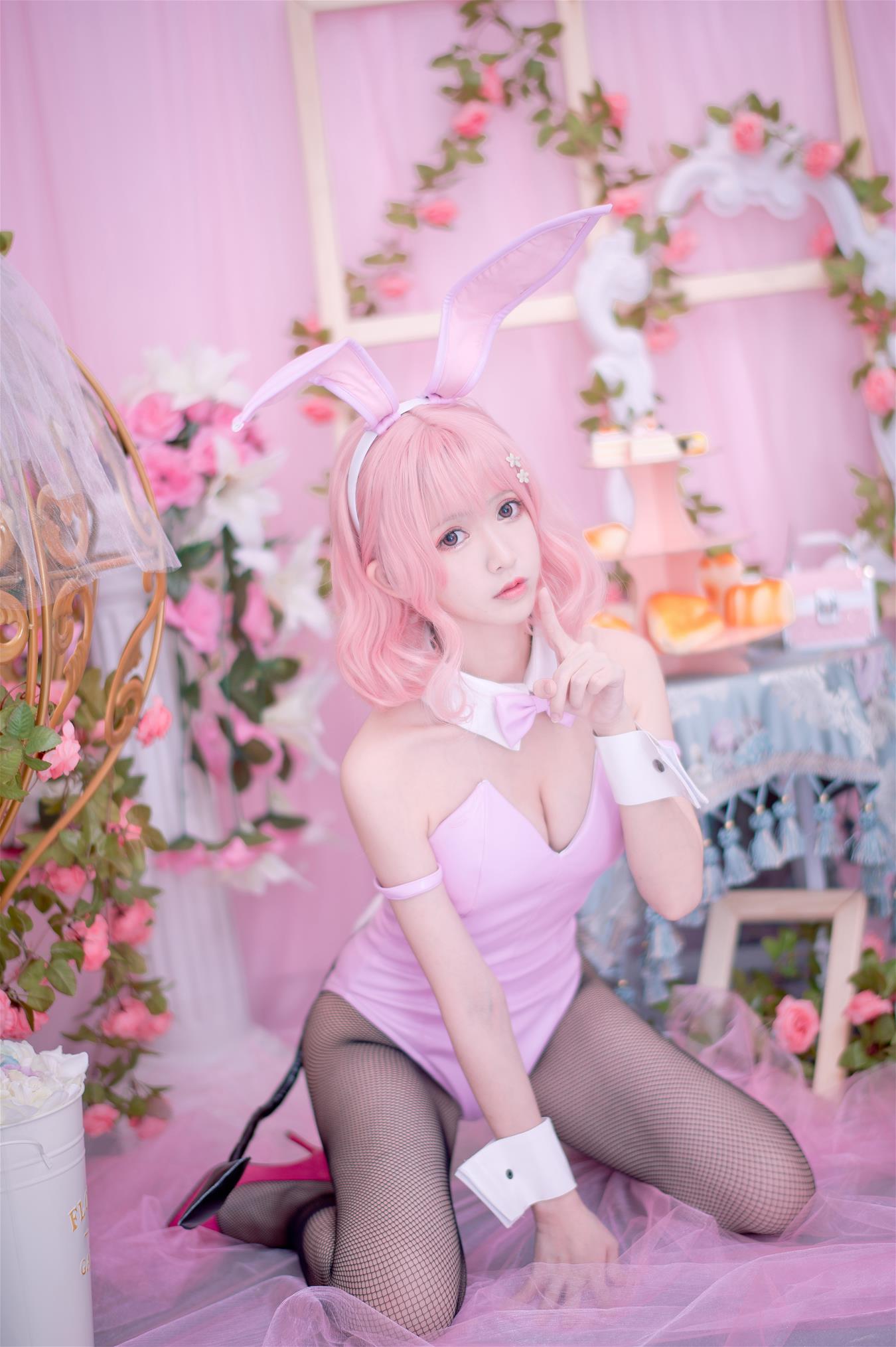 鳗鱼霏儿 粉色兔女郎2 [14P-191MB]