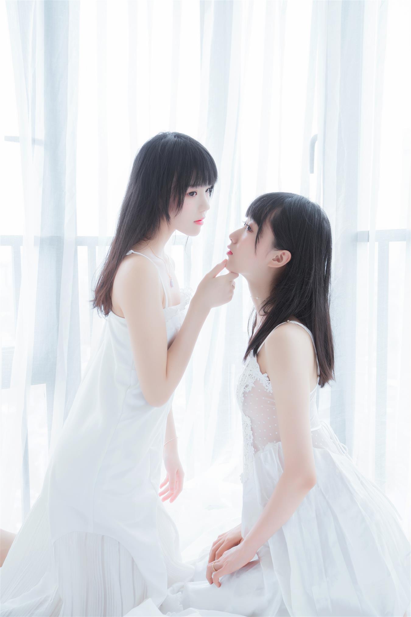 木绵绵OwO ×桜桃喵 朝(白裙×白裙) [58P-724MB]