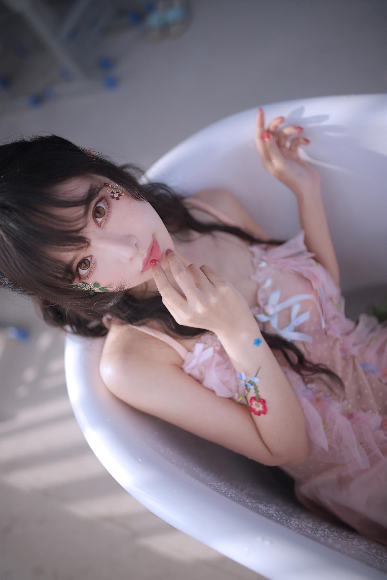 Shika小鹿鹿 HANA真爱版电子壁纸 [20P-279MB]