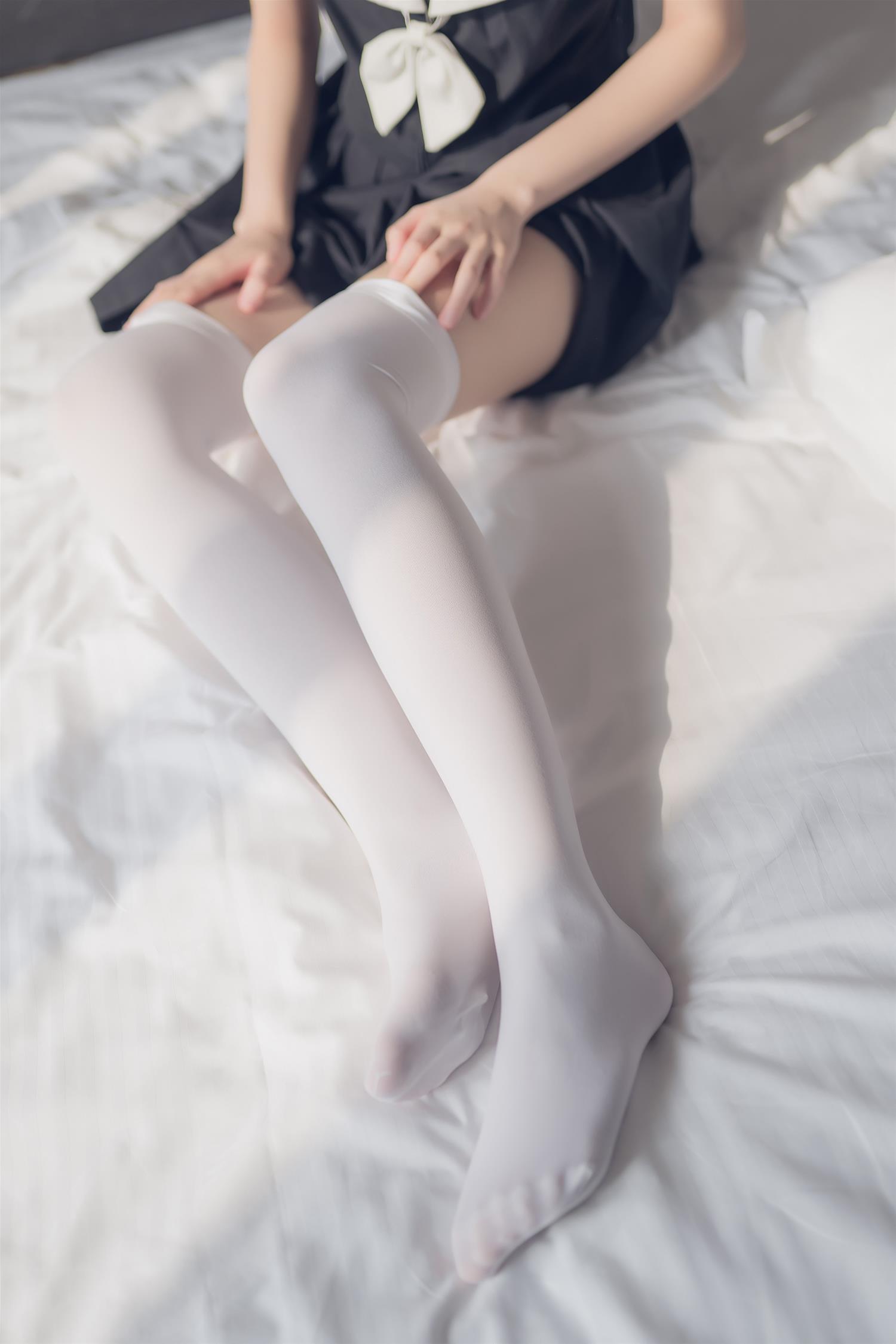 风之领域 NO.271 制服就要配白丝 [40P-59MB]