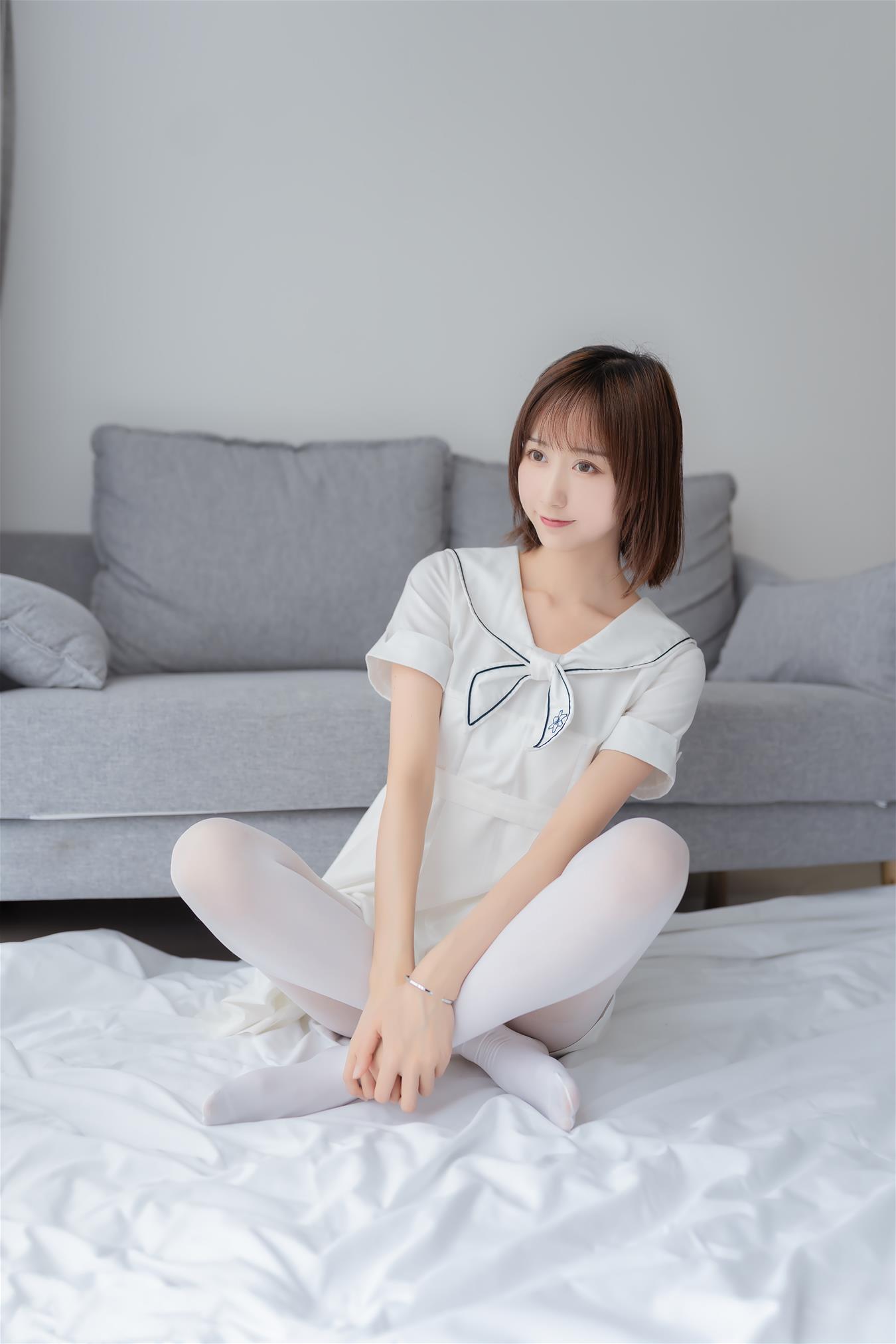 木绵绵OwO 纯情白裙 [40P-166MB]