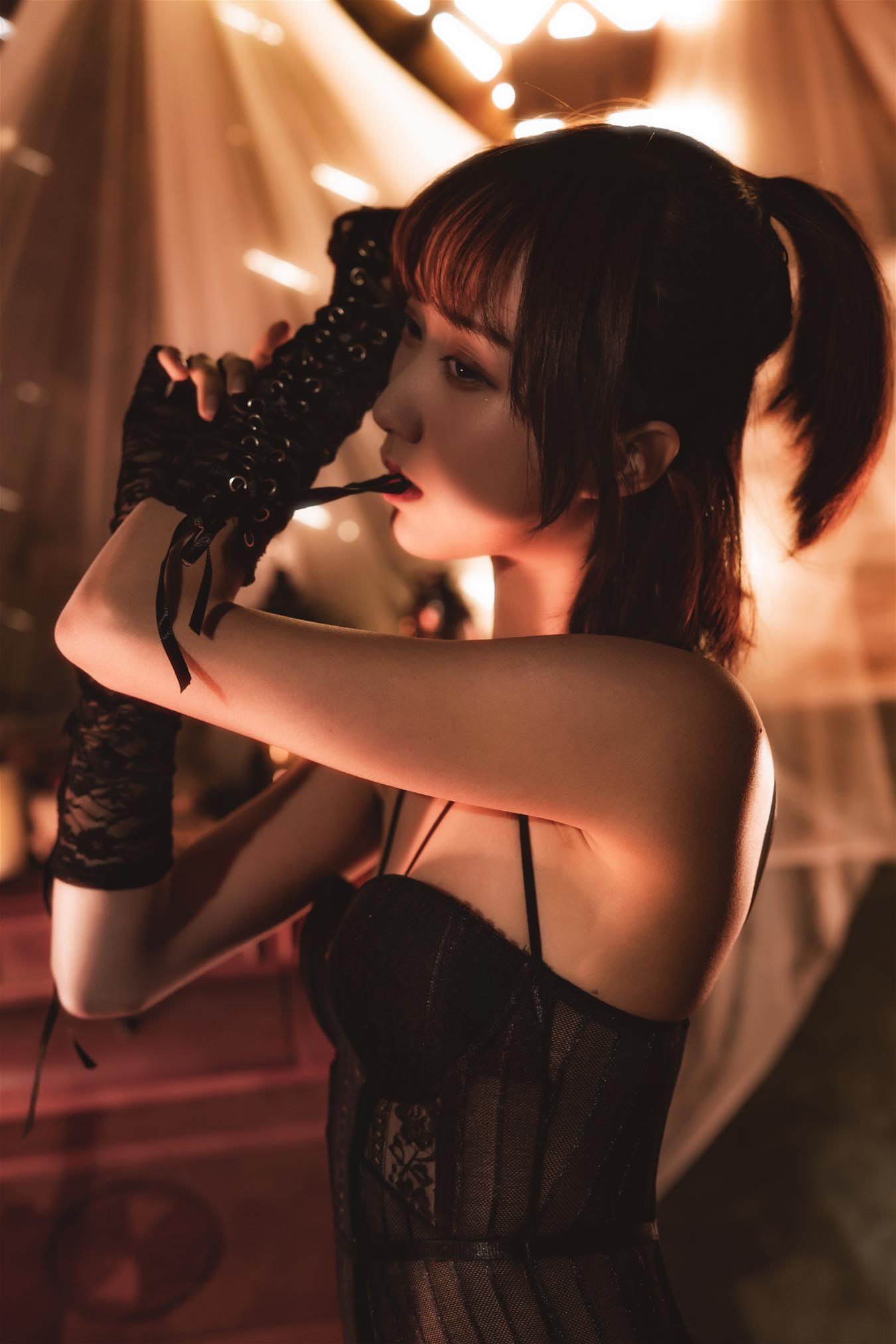 木绵绵OwO 紧身内衣 [71P-2.15GB]