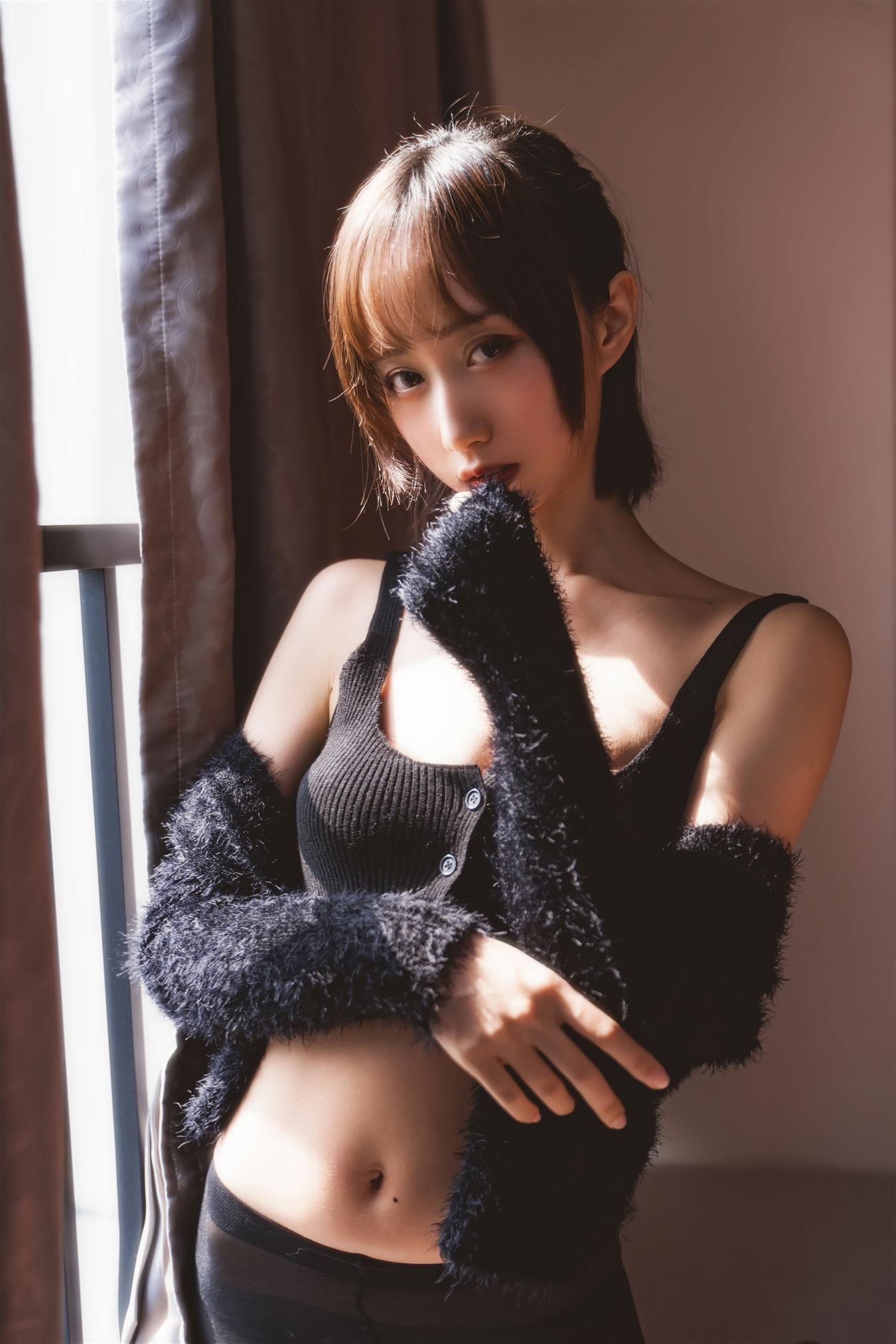 木绵绵OwO 黑丝私房 [83P-1.57GB]