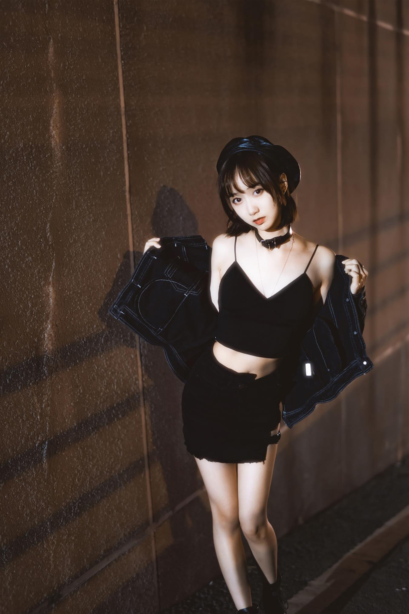 木绵绵OwO 室外短裙 [58P-1.97GB]