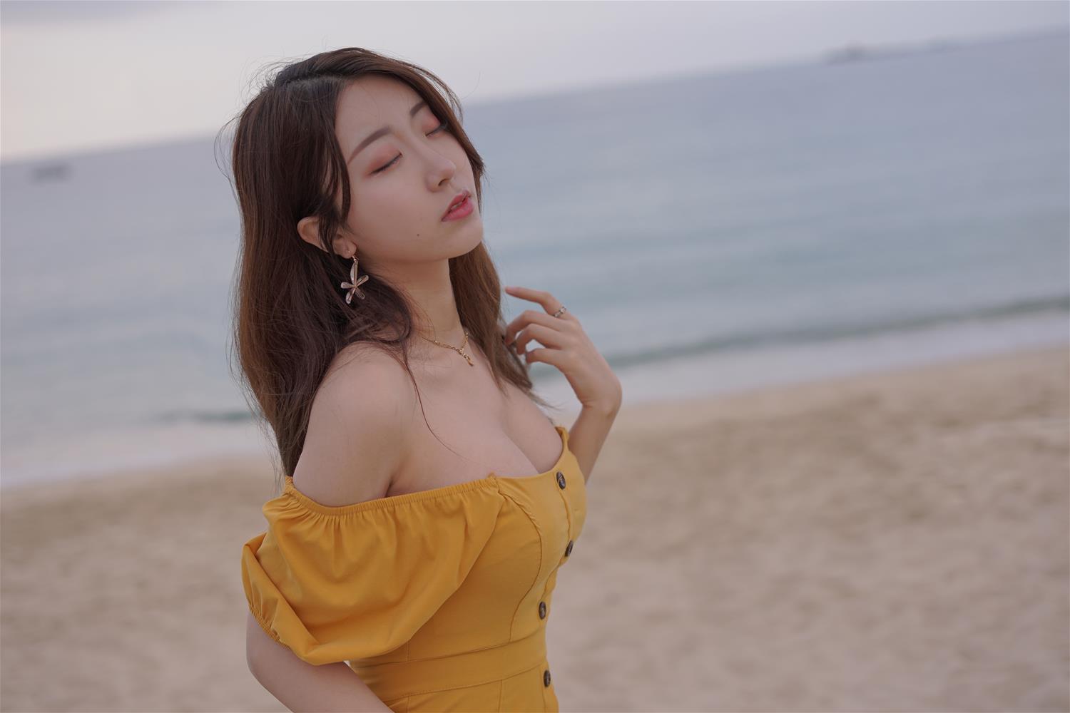 黑川 黄色连衣裙 [19P-132MB]