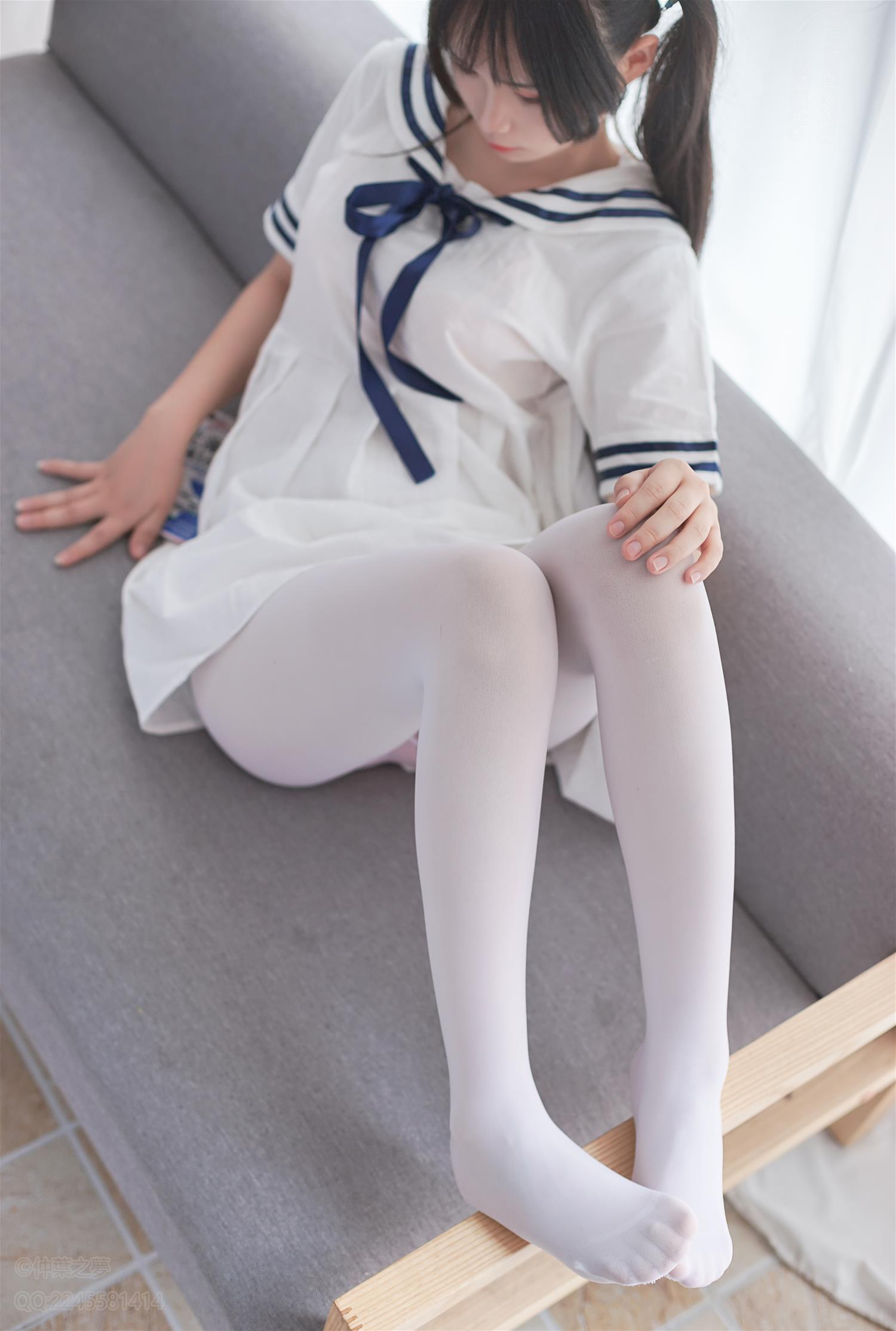 轻兰映画 SPL.006 白裙白丝美足 [112P-929MB]