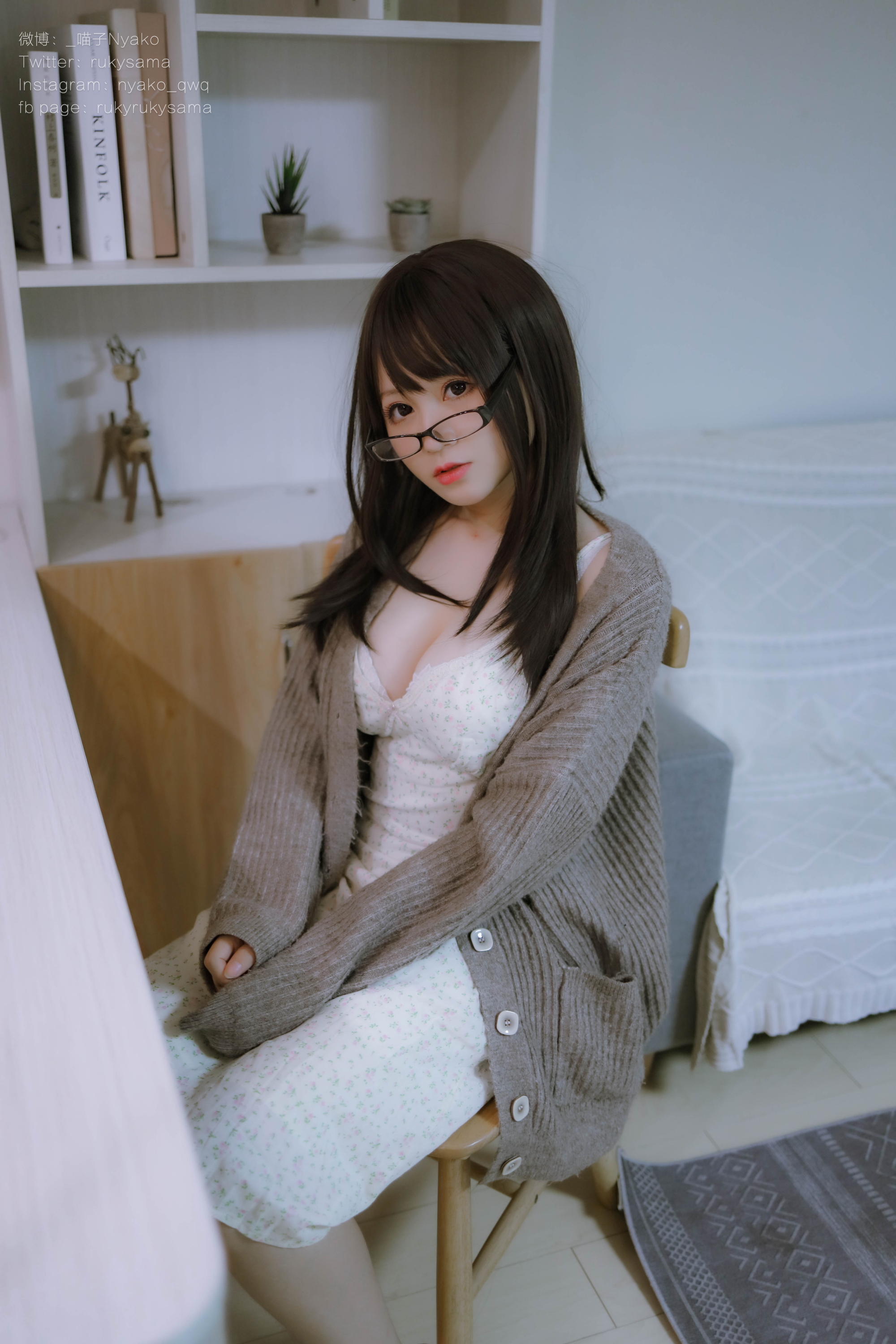 Nyako喵子 妄想彼女との同棲生活2 [205P2V-898MB]