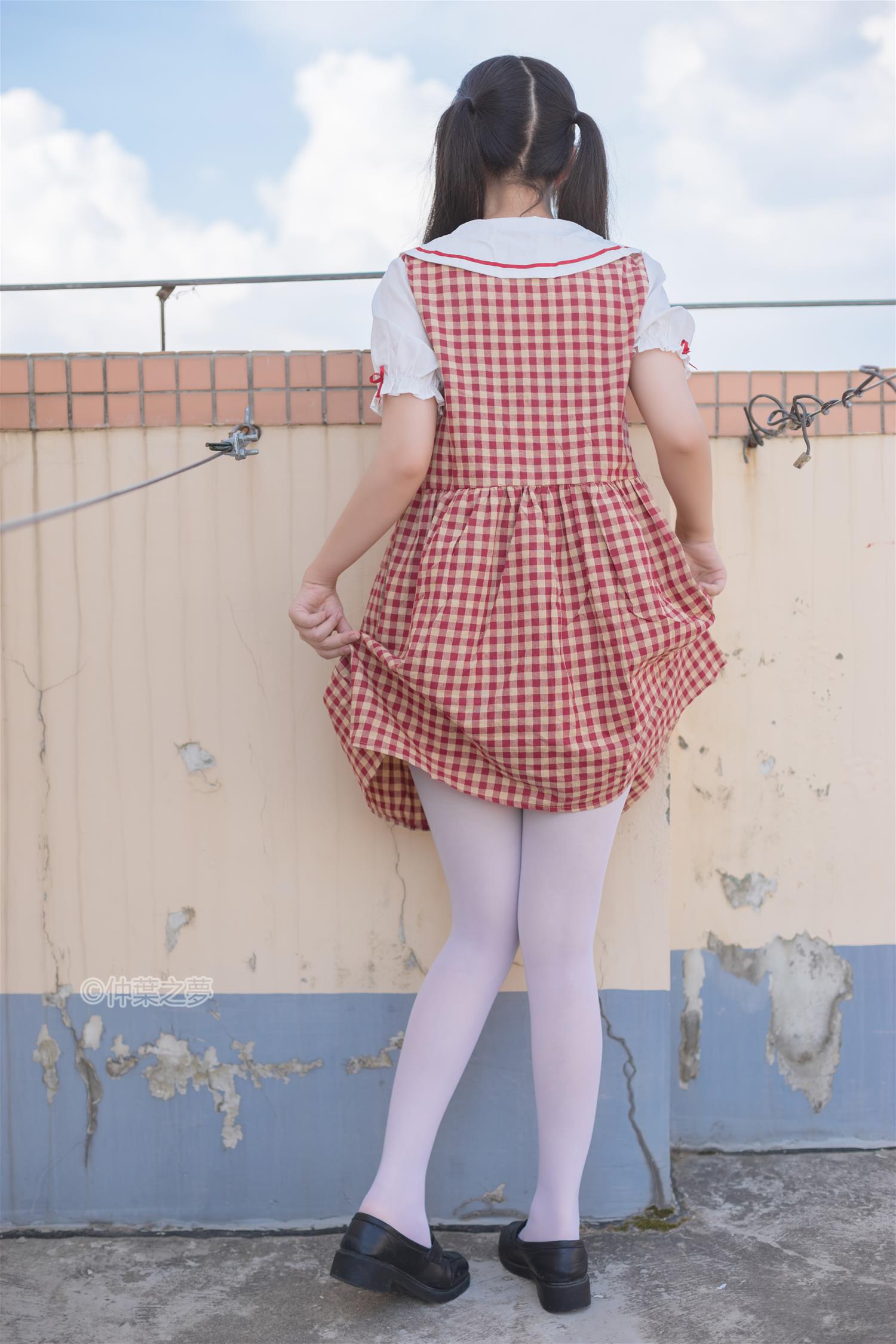 轻兰映画 SPL.009 白丝格子连衣裙 [93P-226MB]