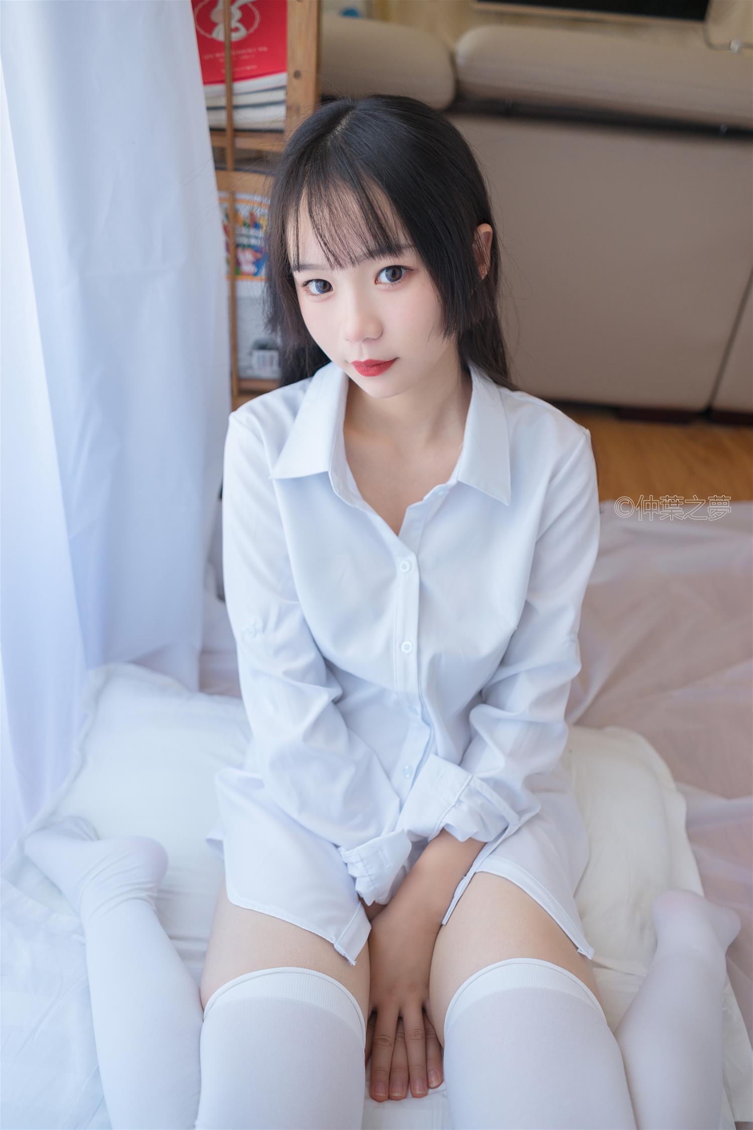 轻兰映画 SPL.013 衬衫白丝诱惑 [70P-168MB]