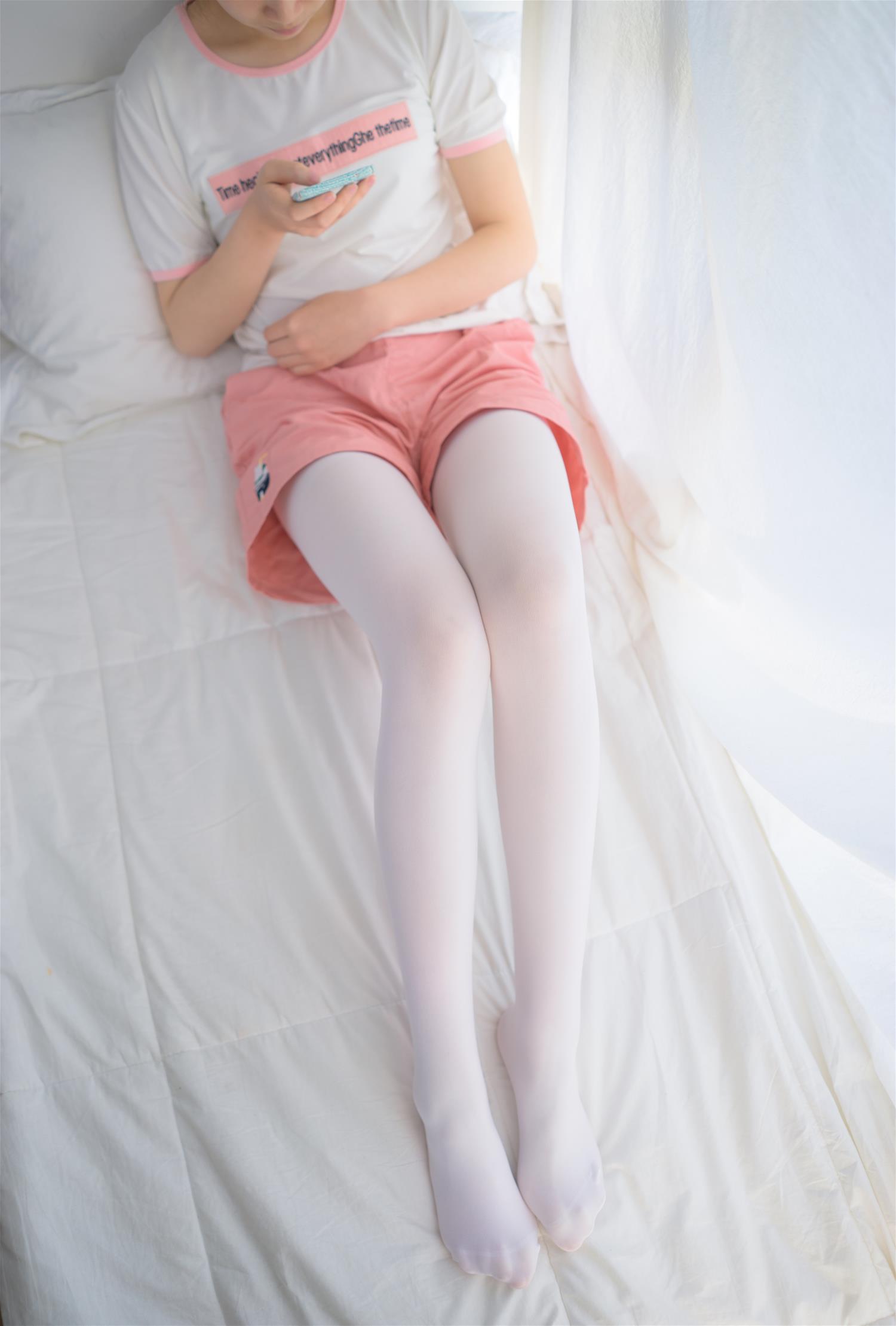 轻兰映画 VOL.007 白丝美腿 [51P-407MB]