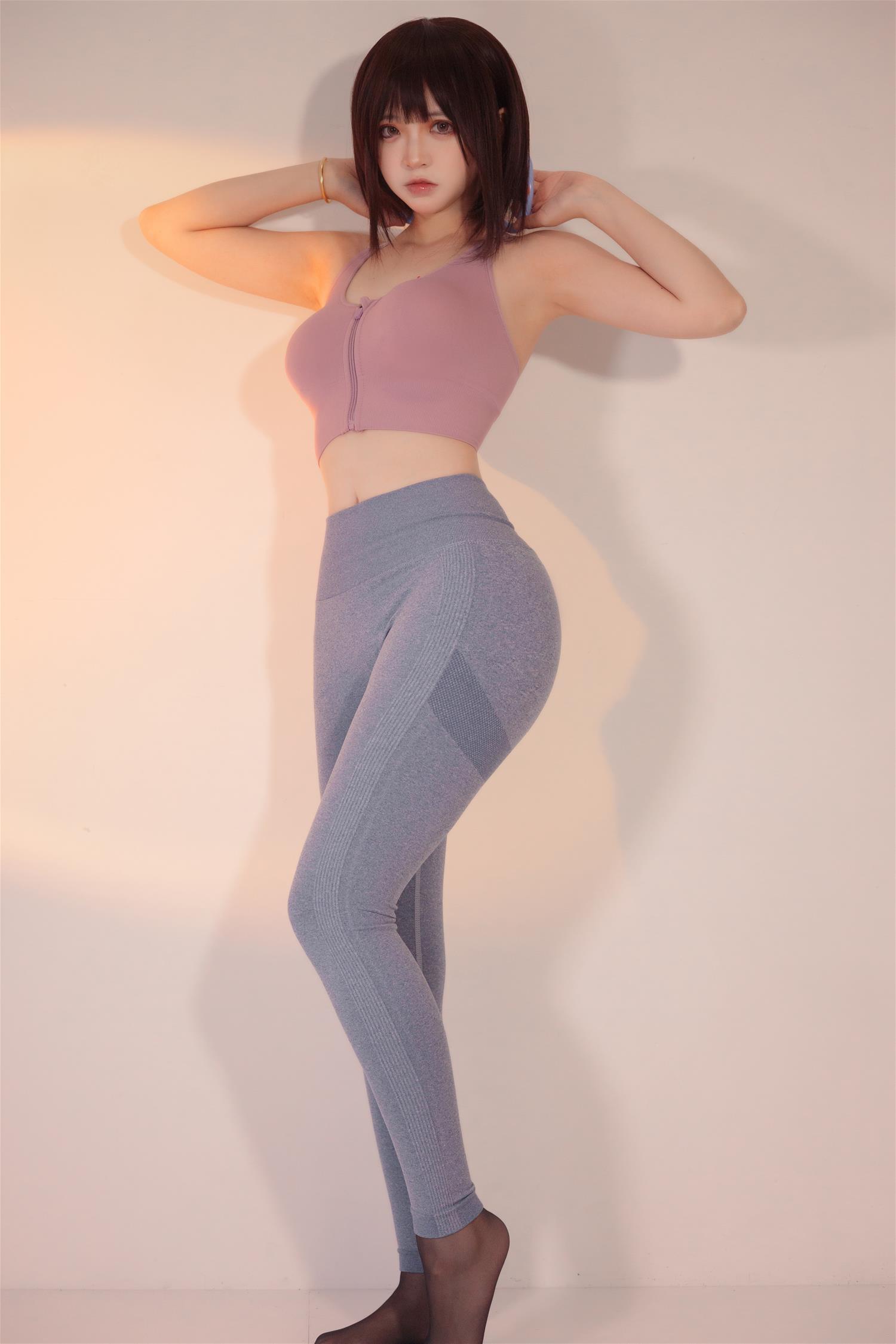 疯猫ss 白色情人节福袋 运动衣 [40P-705MB]