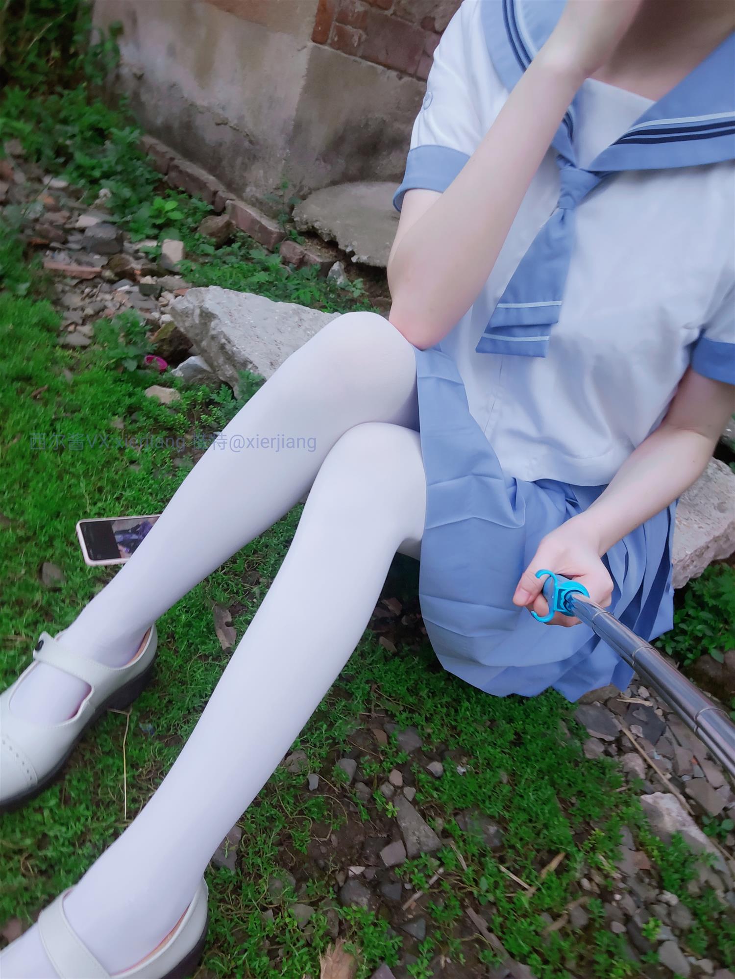 西尔酱 青草水手服 [74P1V-695MB]