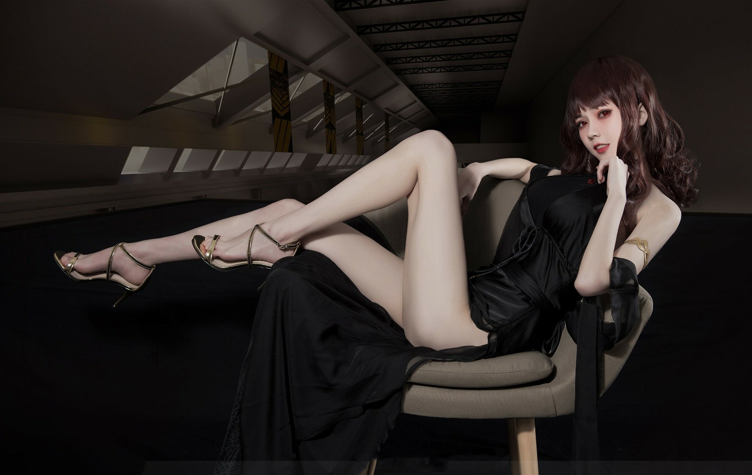 你的负卿 长腿指挥官 [9P-33MB]