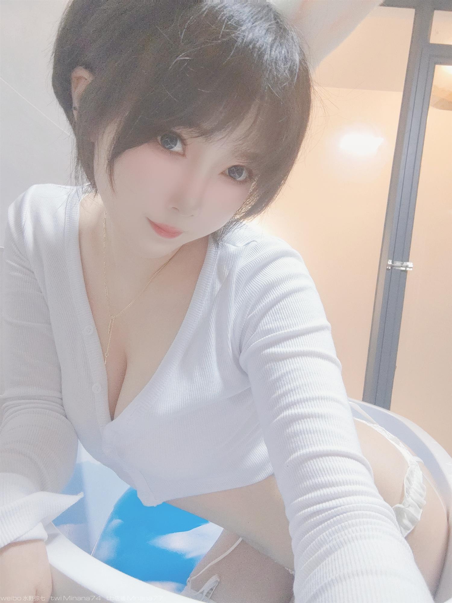 名濑弥七 白兔兔 [34P4V-113MB]