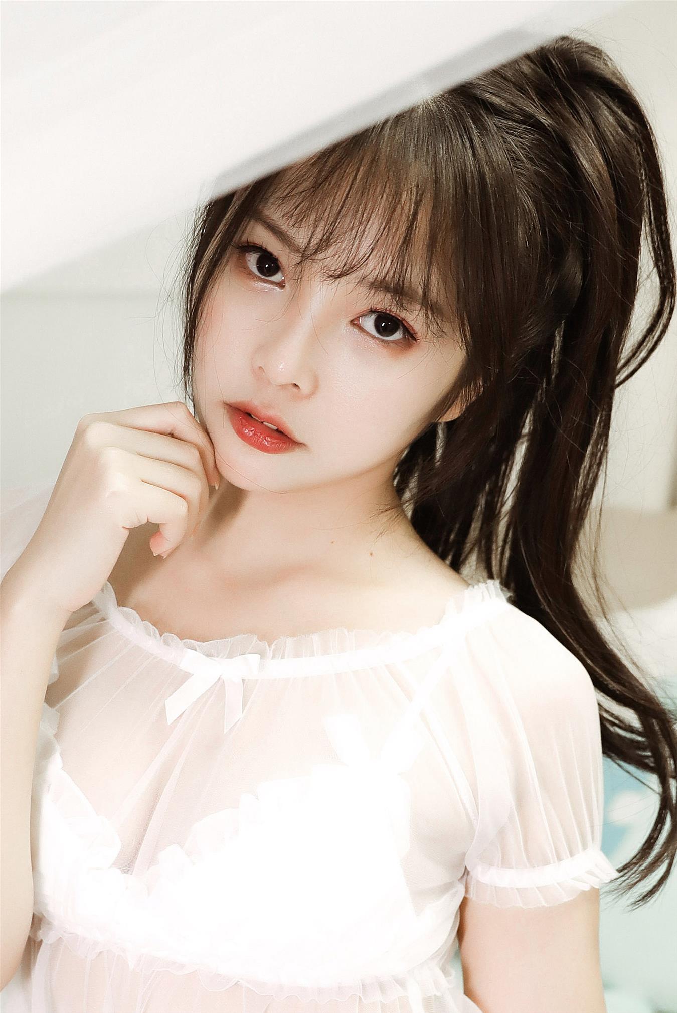 苏嫣嫣阿姨 白色猫耳头饰 [10P-15MB]