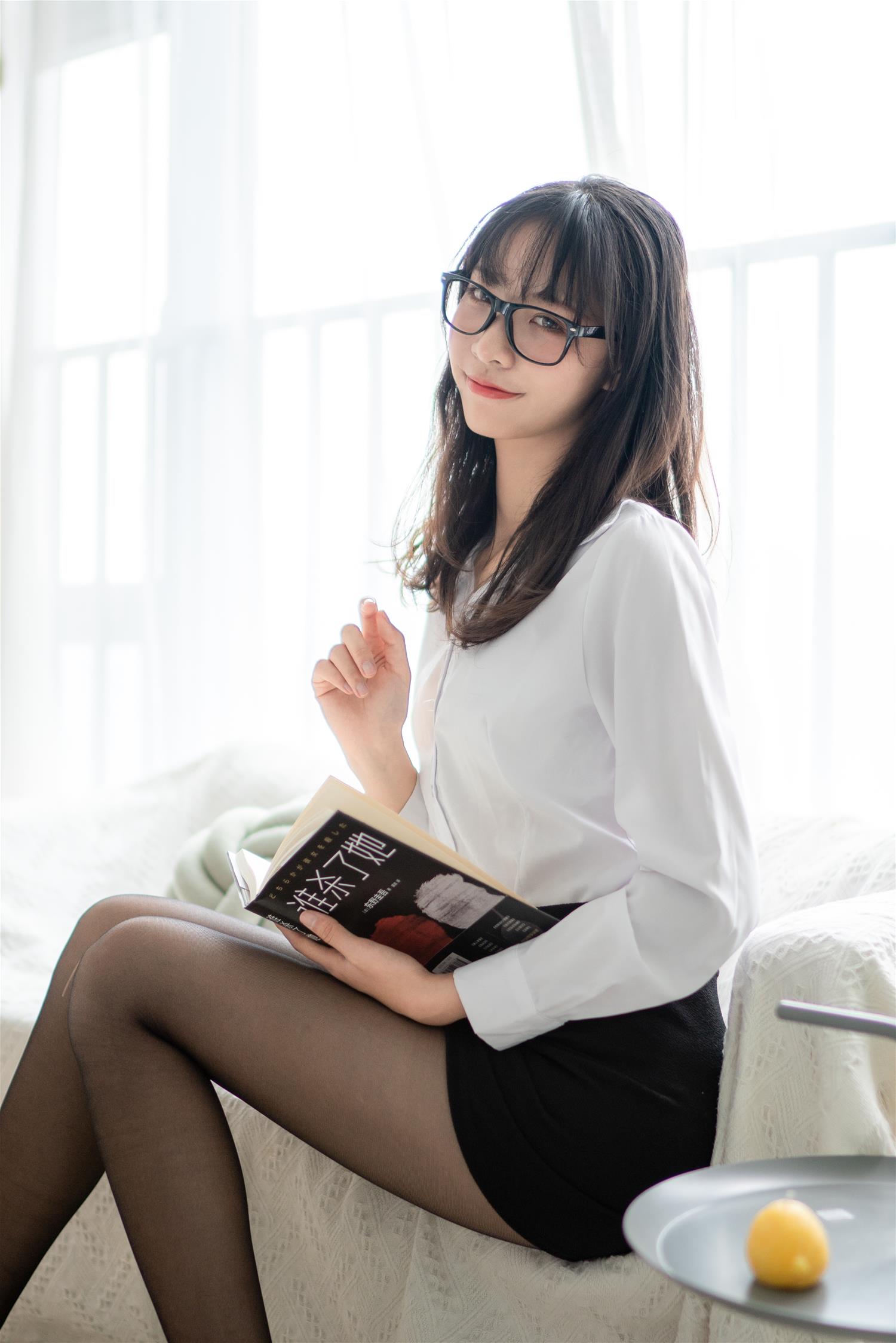 西呱呀呀呀 黑丝百合 [54P-419MB]