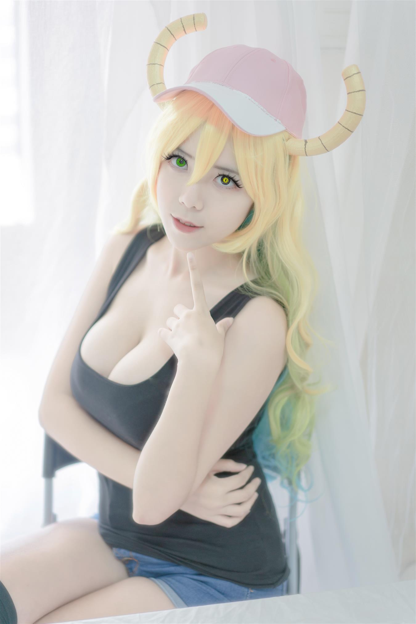 塔塔_Lo1iTa 一号写真本 [40P-422MB]