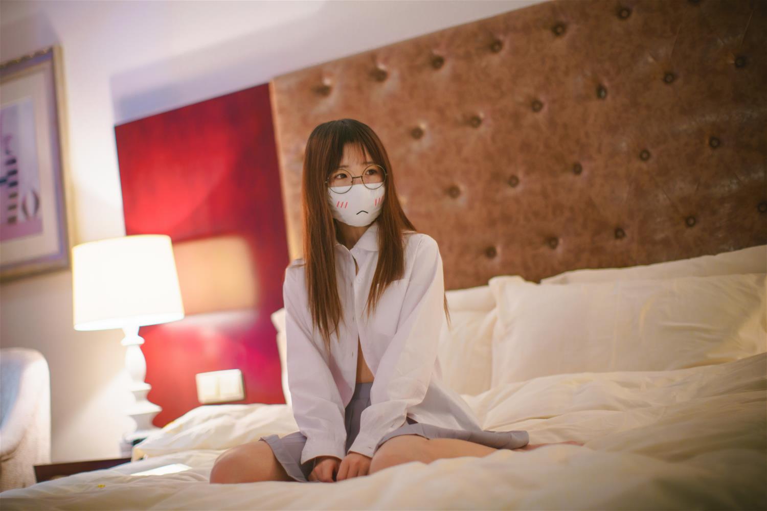 御子Yumiko 口罩 [17P-118MB]