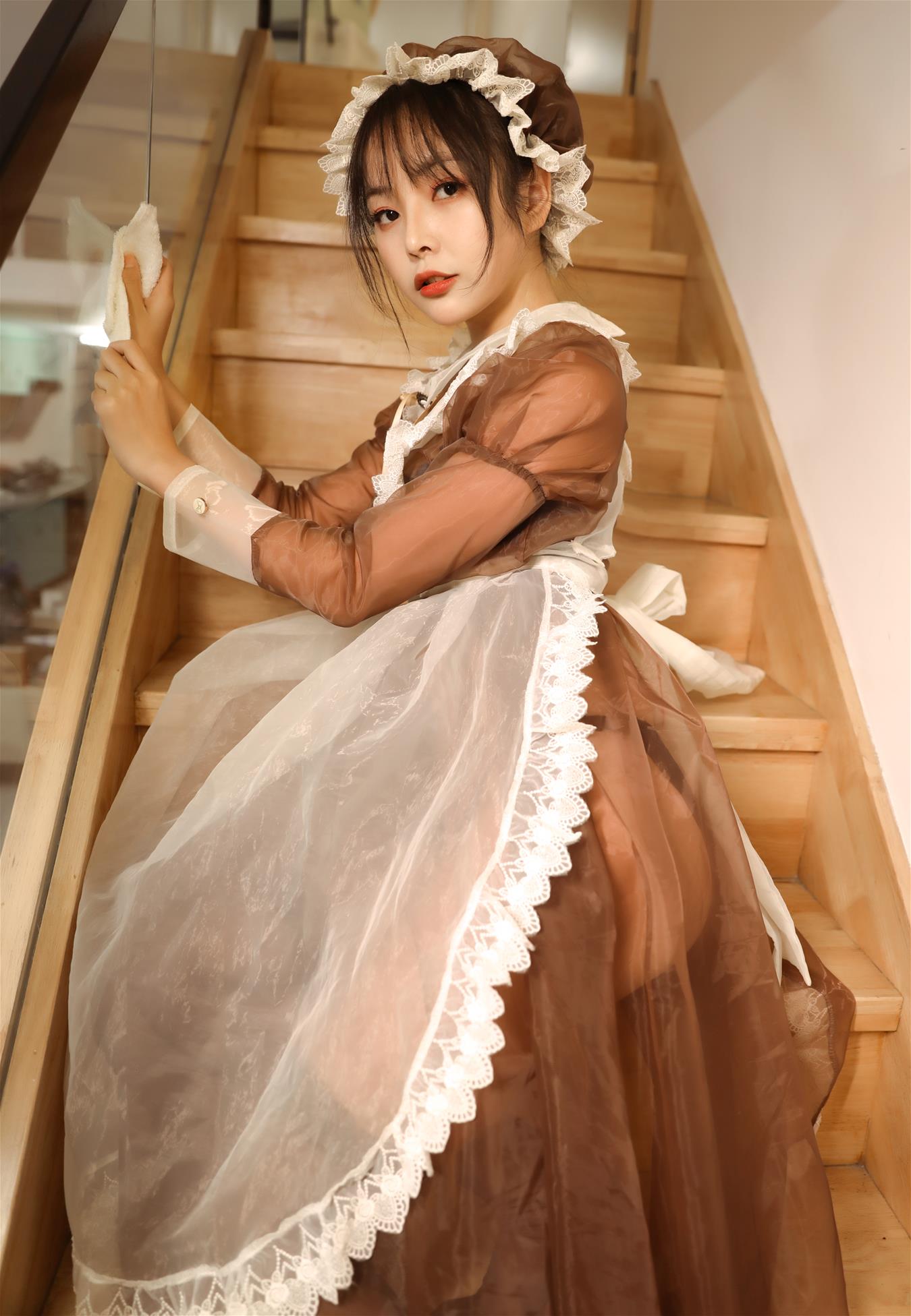 苏嫣嫣阿姨 可爱女仆装 [10P-17MB]