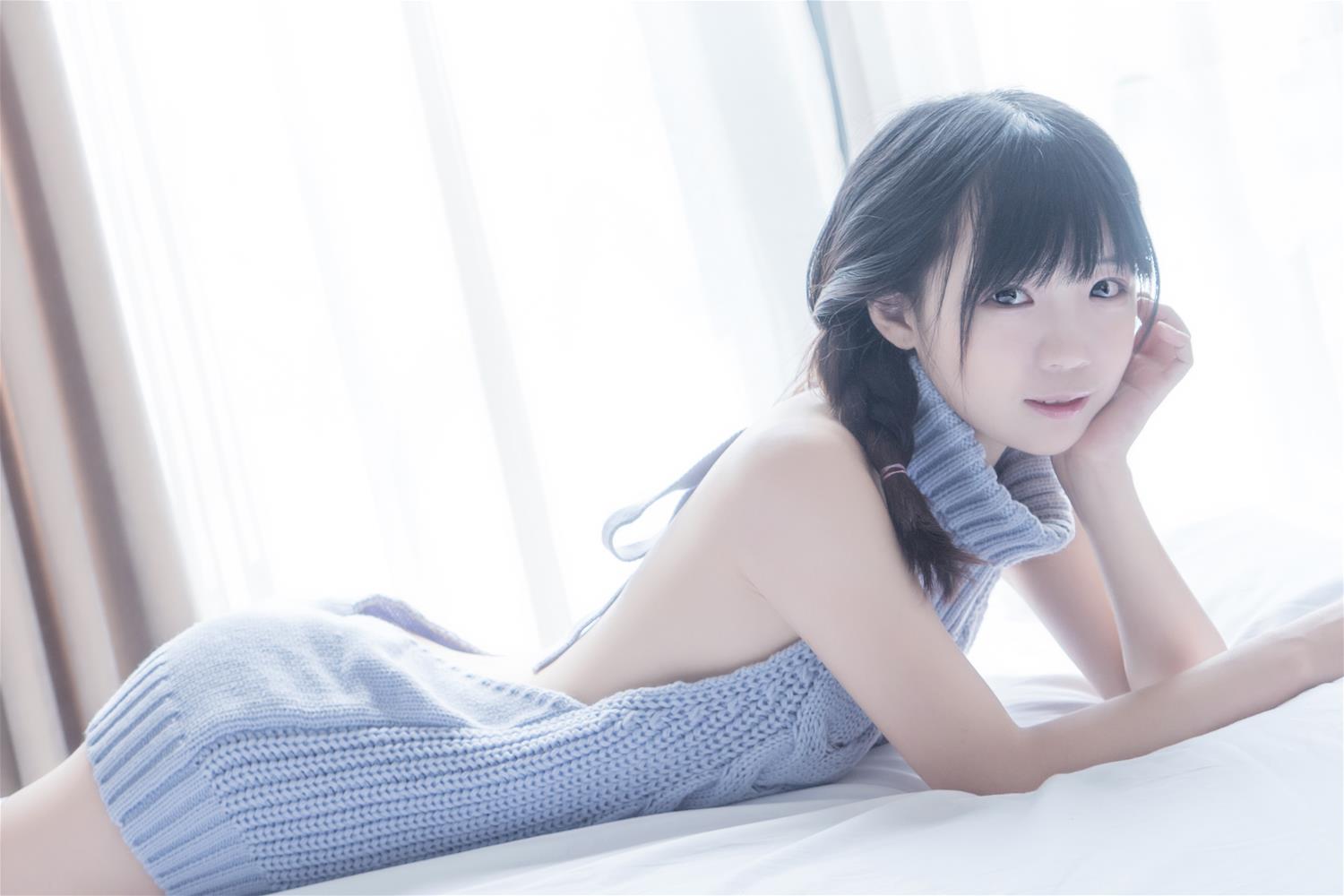 御子Yumiko 漏背毛衣 [10P-116MB]