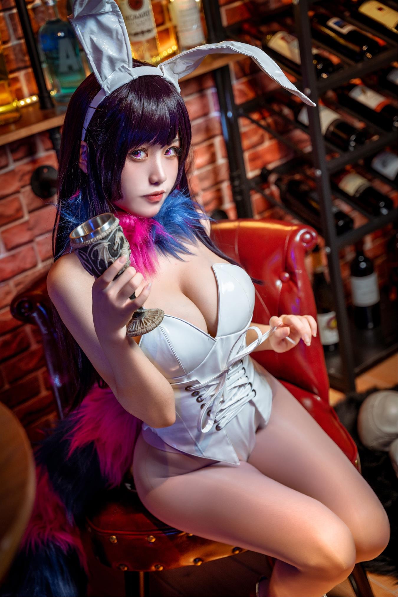 一笑芳香沁 恶魔姐姐 [30P-70MB]