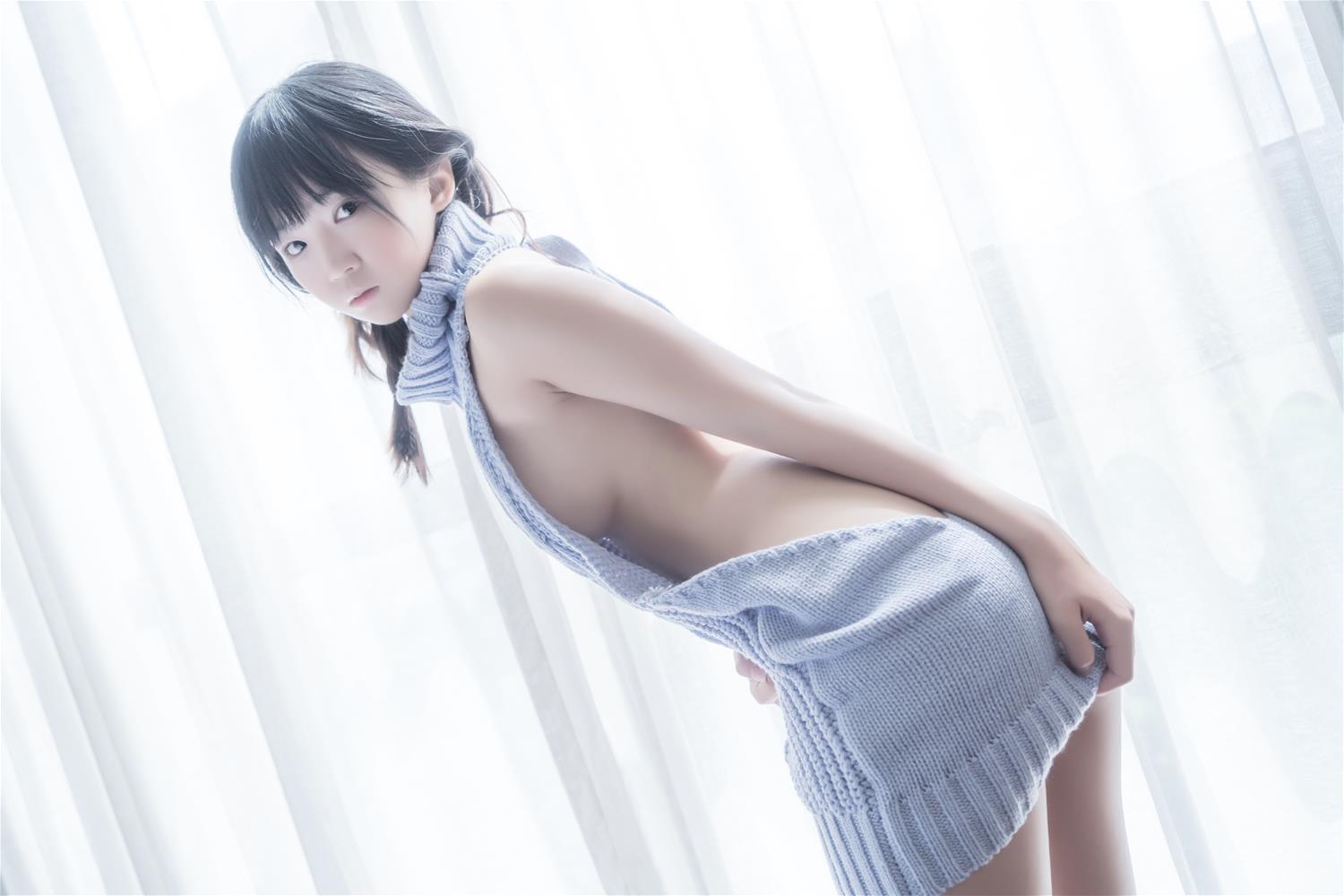 御子Yumiko 漏背毛衣 [10P-116MB]