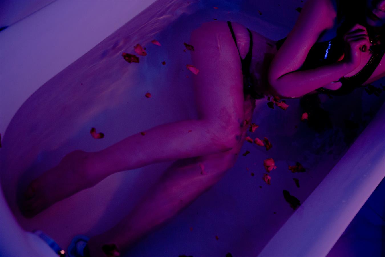 是青水 魅魔 [43P2V-516MB]