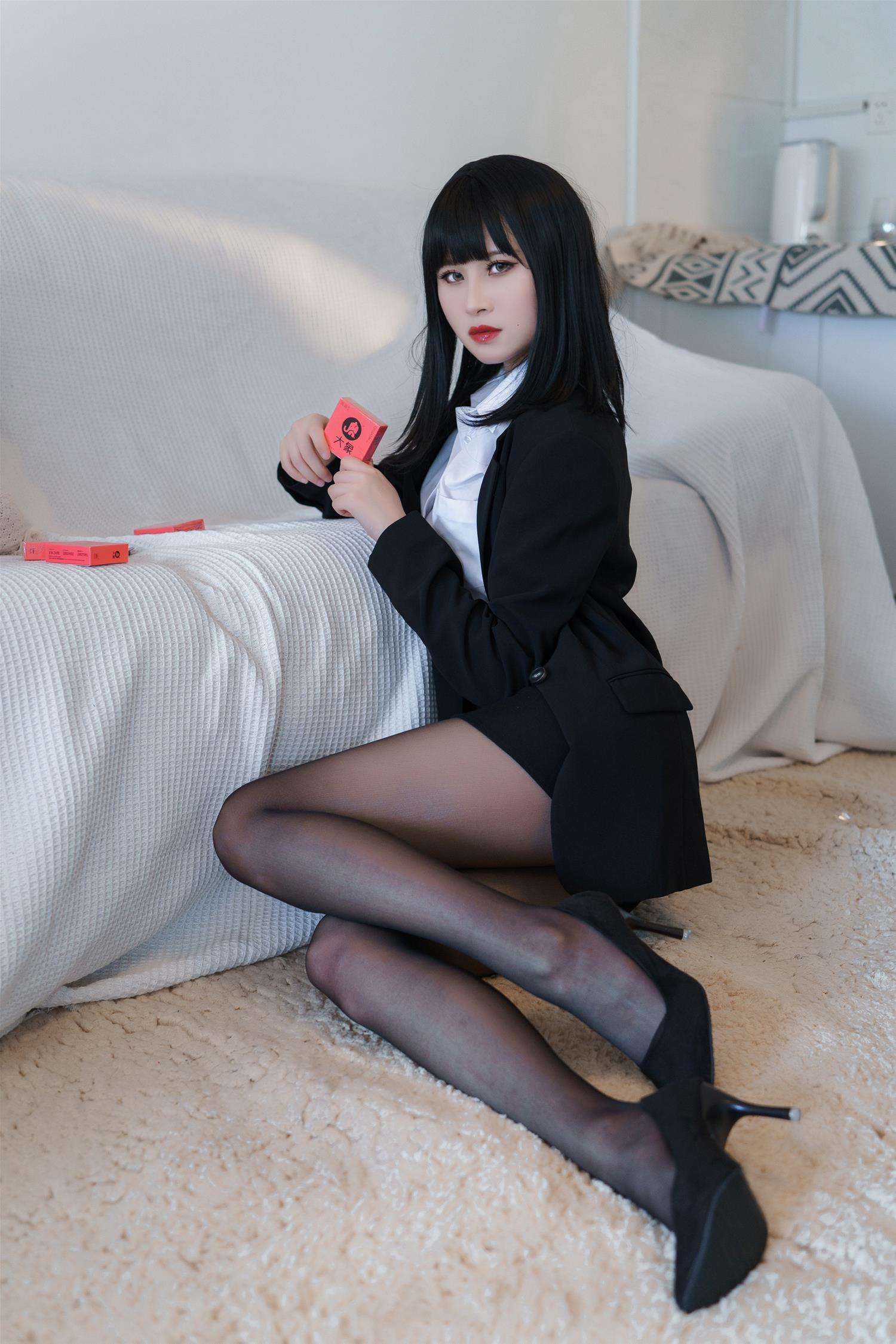 田璐璐 OL本 [33P-57MB]