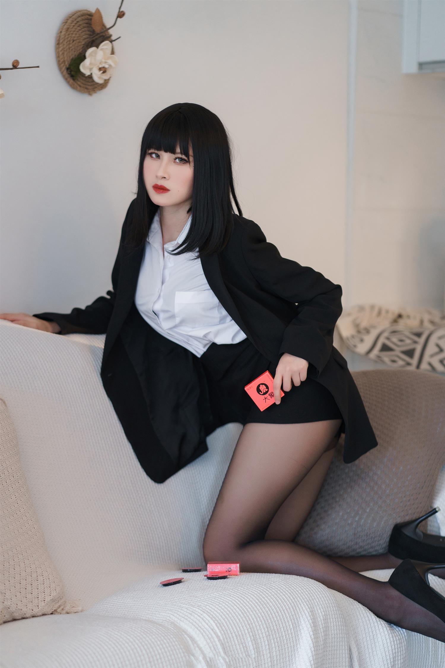 田璐璐 OL本 [33P-57MB]