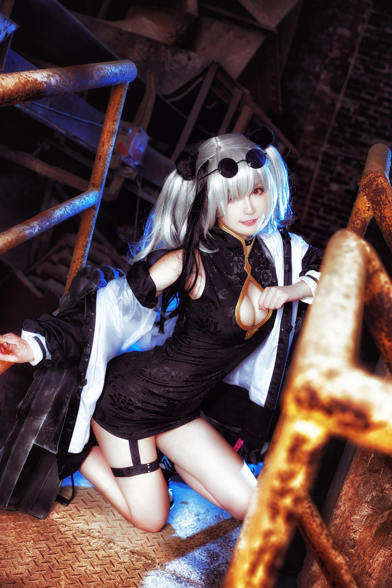 yui金鱼 食铁兽 [15P-216MB]