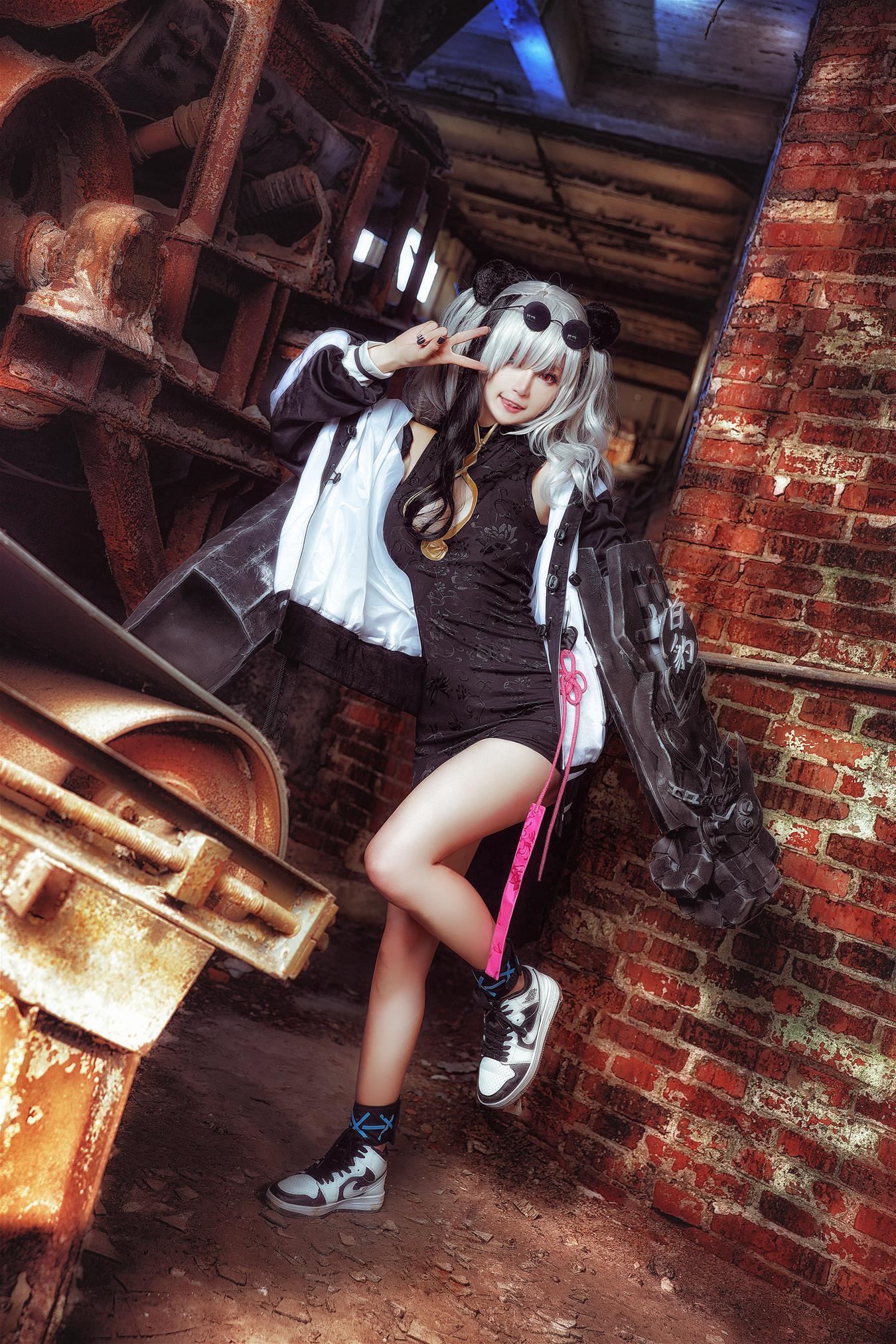 yui金鱼 食铁兽 [15P-216MB]