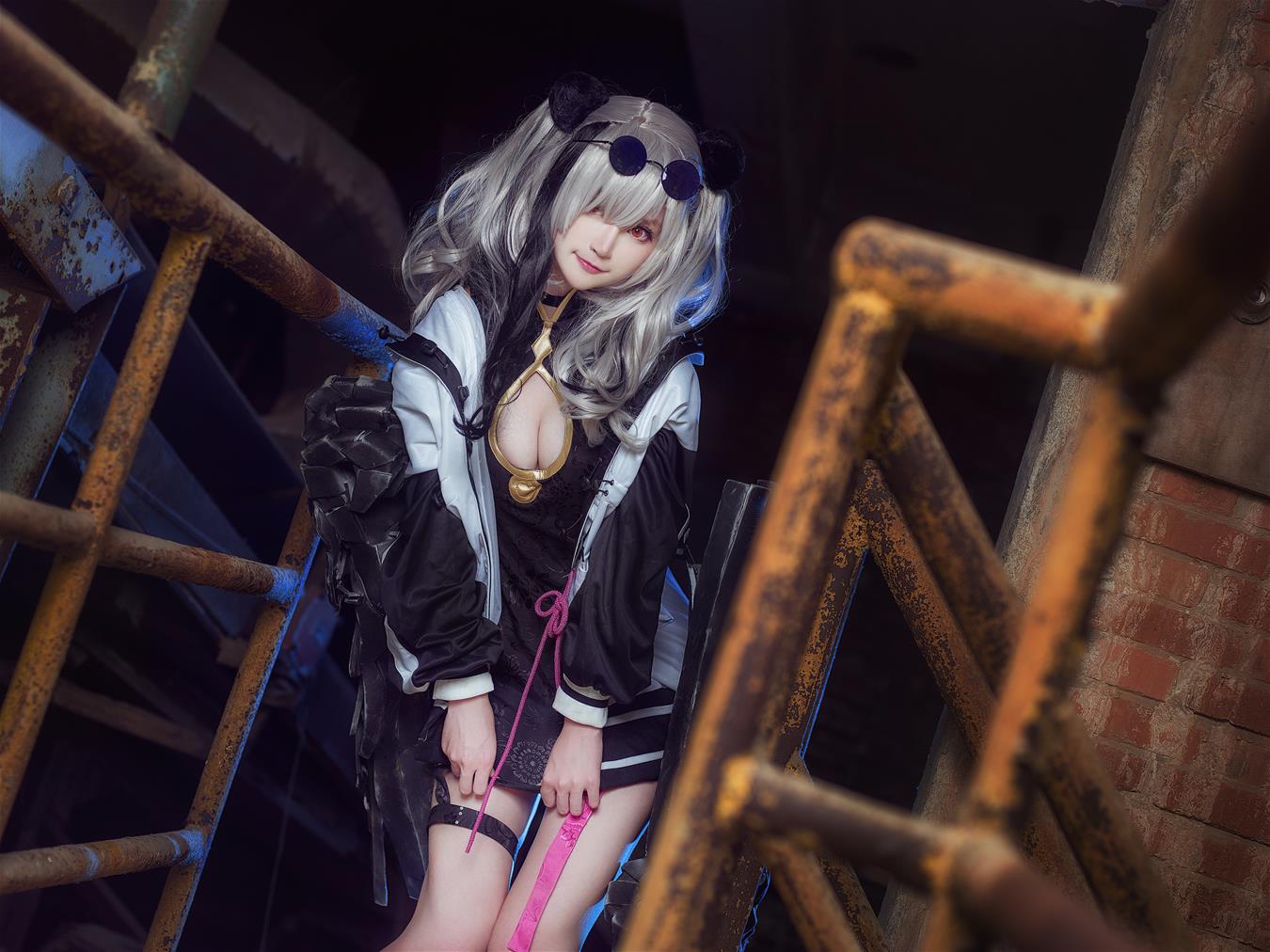 yui金鱼 食铁兽 [15P-216MB]