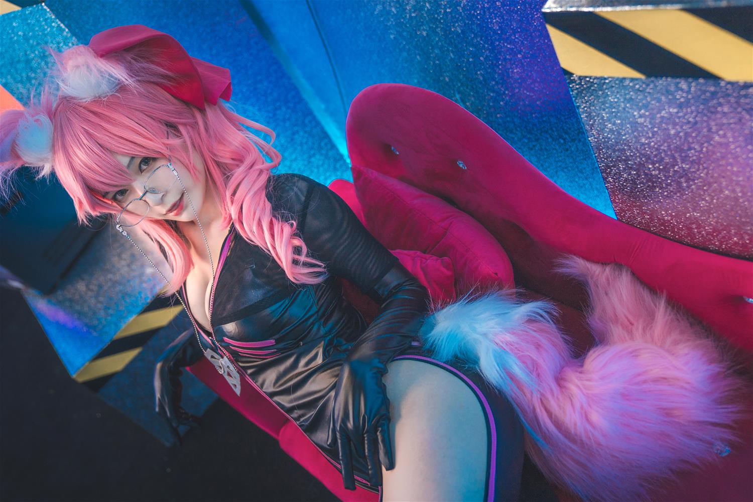 铁板烧鬼舞w 杀阶玉藻前 [13P-203MB]