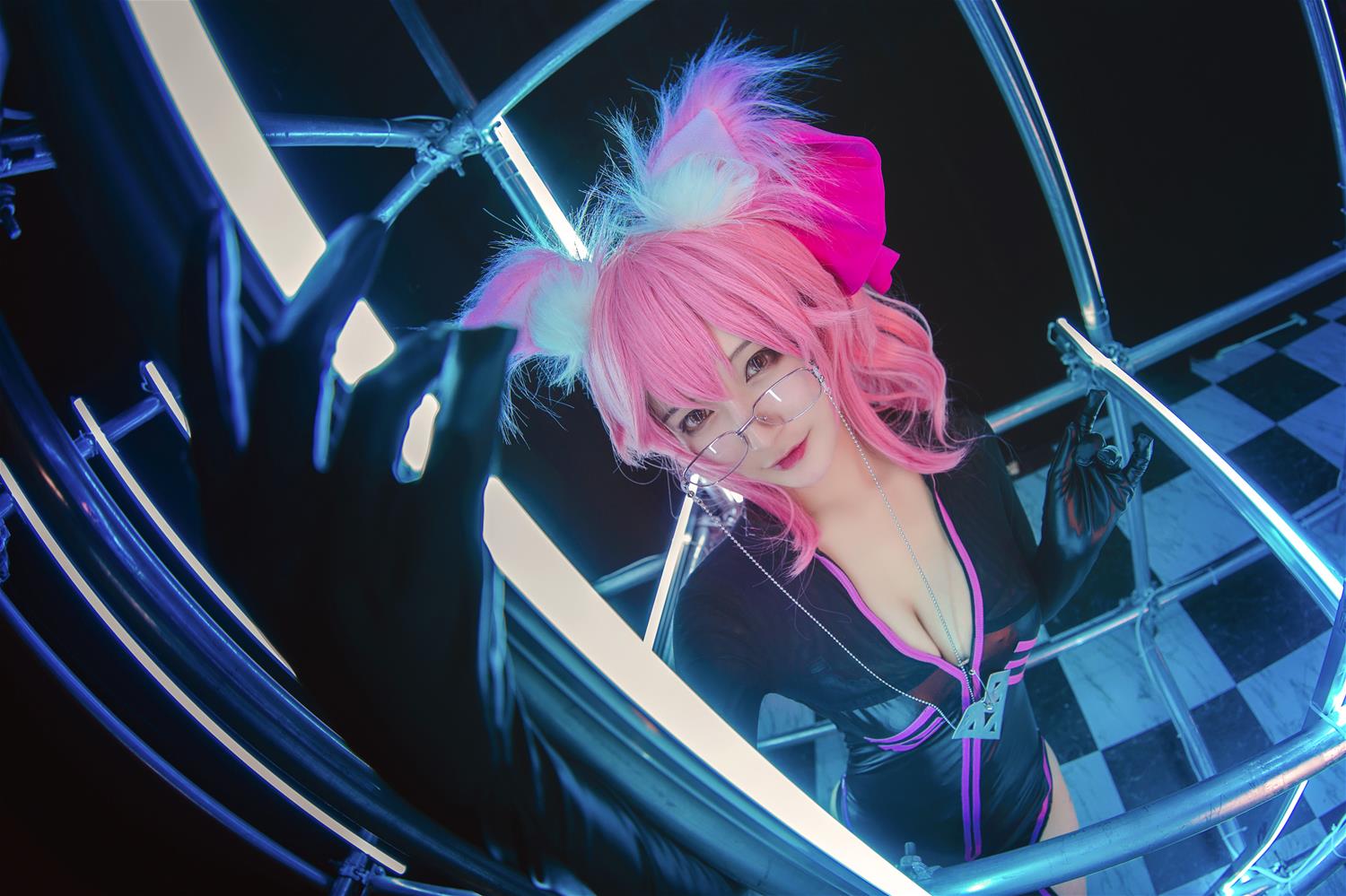 铁板烧鬼舞w 杀阶玉藻前 [13P-203MB]