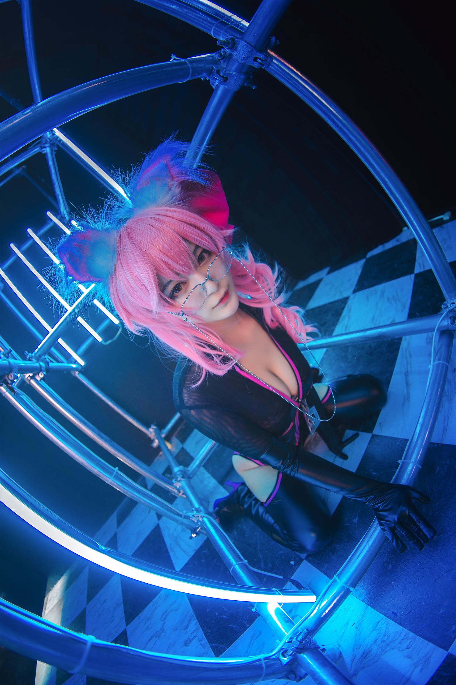 铁板烧鬼舞w 杀阶玉藻前 [13P-203MB]